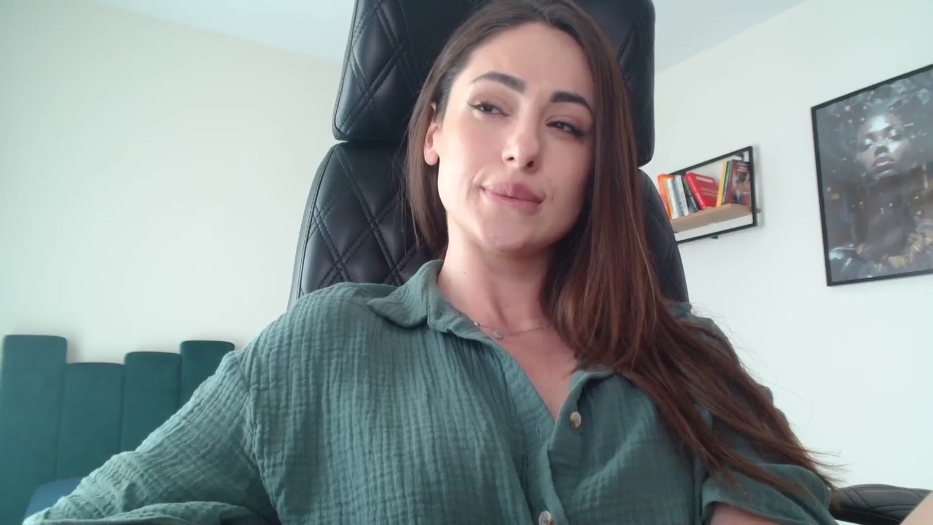 Gallery image thumbnail from DorisDolll's myfreecams stream on, 04/17/2025, 13:09 image 16 of 20