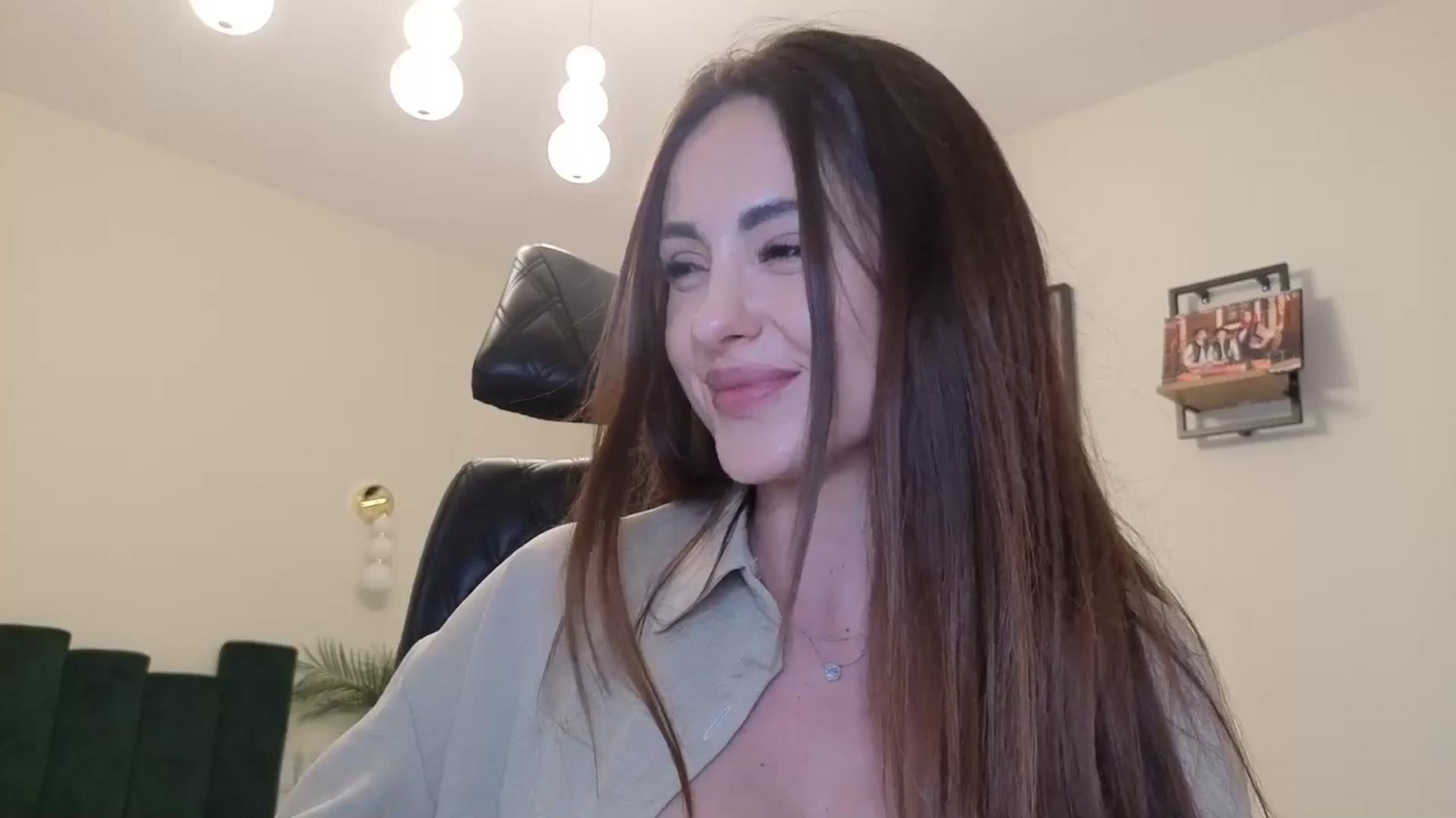 Gallery image thumbnail from DorisDolll's myfreecams stream on, 06/14/2025, 13:54 image 15 of 20