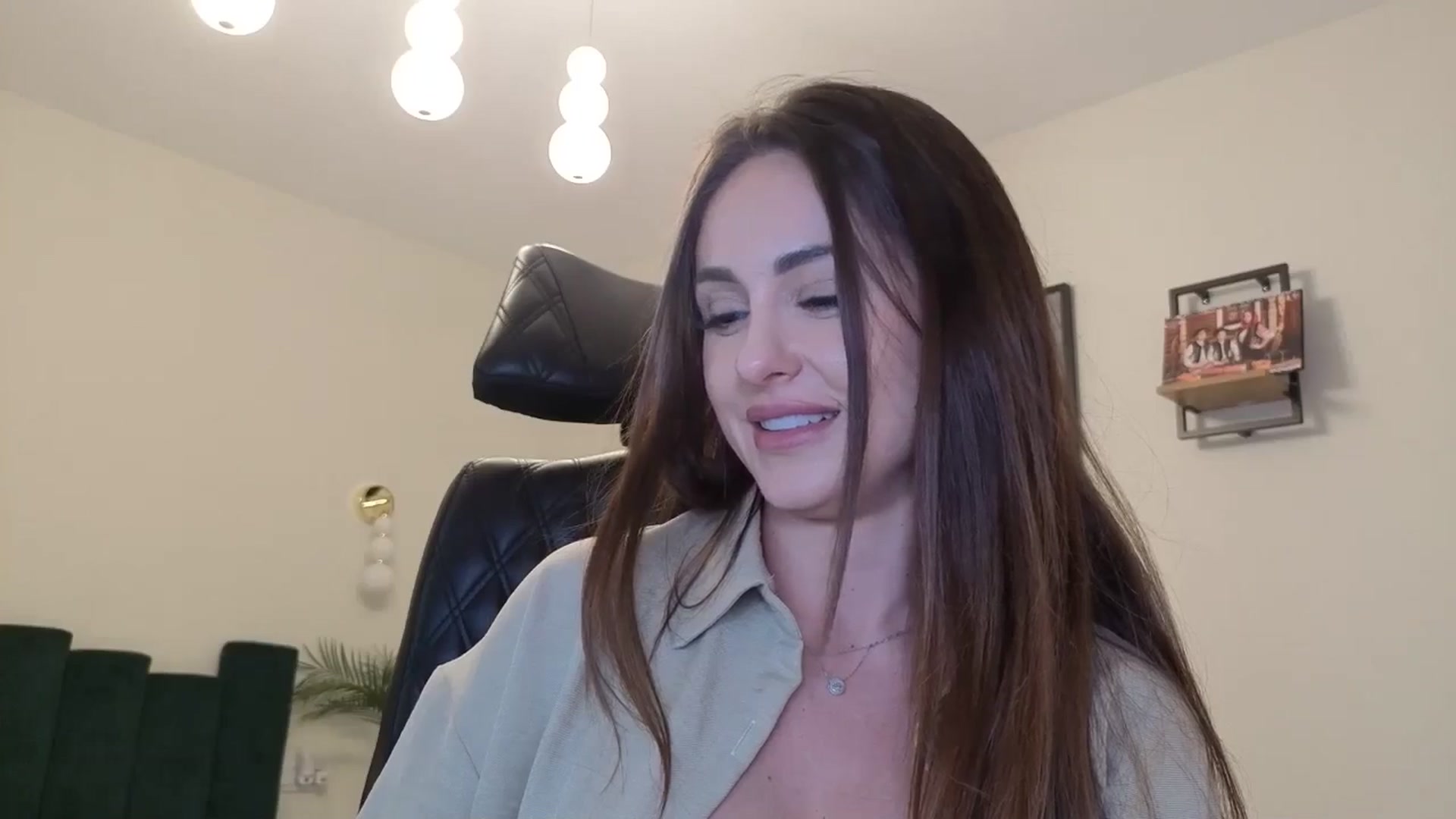 Gallery image thumbnail from DorisDolll's myfreecams stream on, 06/14/2025, 13:54 image 11 of 20