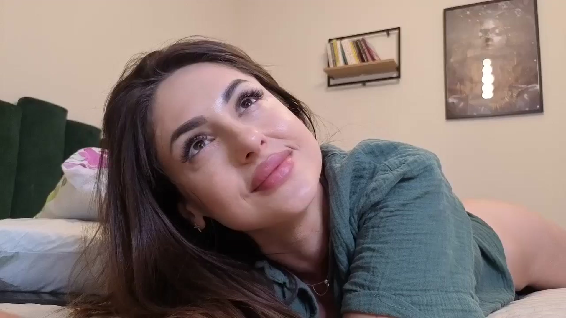 Gallery image thumbnail from DorisDolll's myfreecams stream on, 06/29/2025, 12:42 image 15 of 20