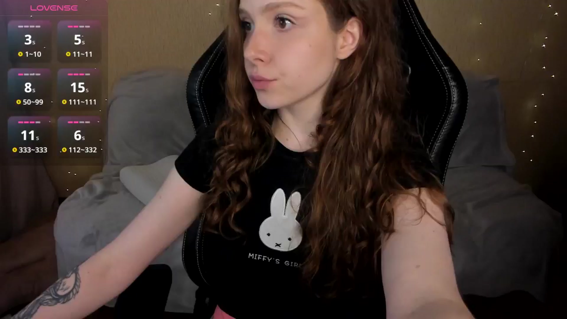 Gallery image thumbnail from Dorlina's myfreecams stream on, 04/19/2026, 14:39 image 17 of 20