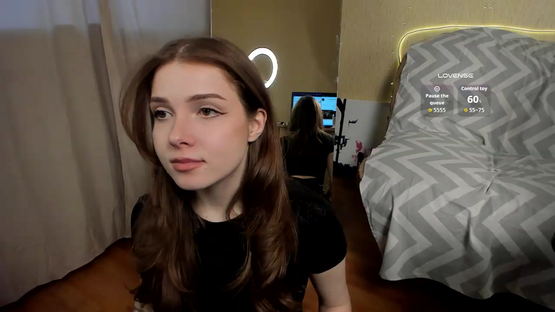 Gallery image thumbnail from Dorlina's myfreecams stream on, 05/10/2026, 18:05 image 4 of 20