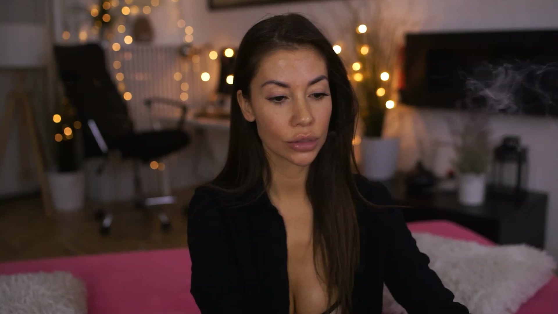 Gallery image thumbnail from Dorothea_'s myfreecams stream on, 11/24/2022, 22:01 image 7 of 20