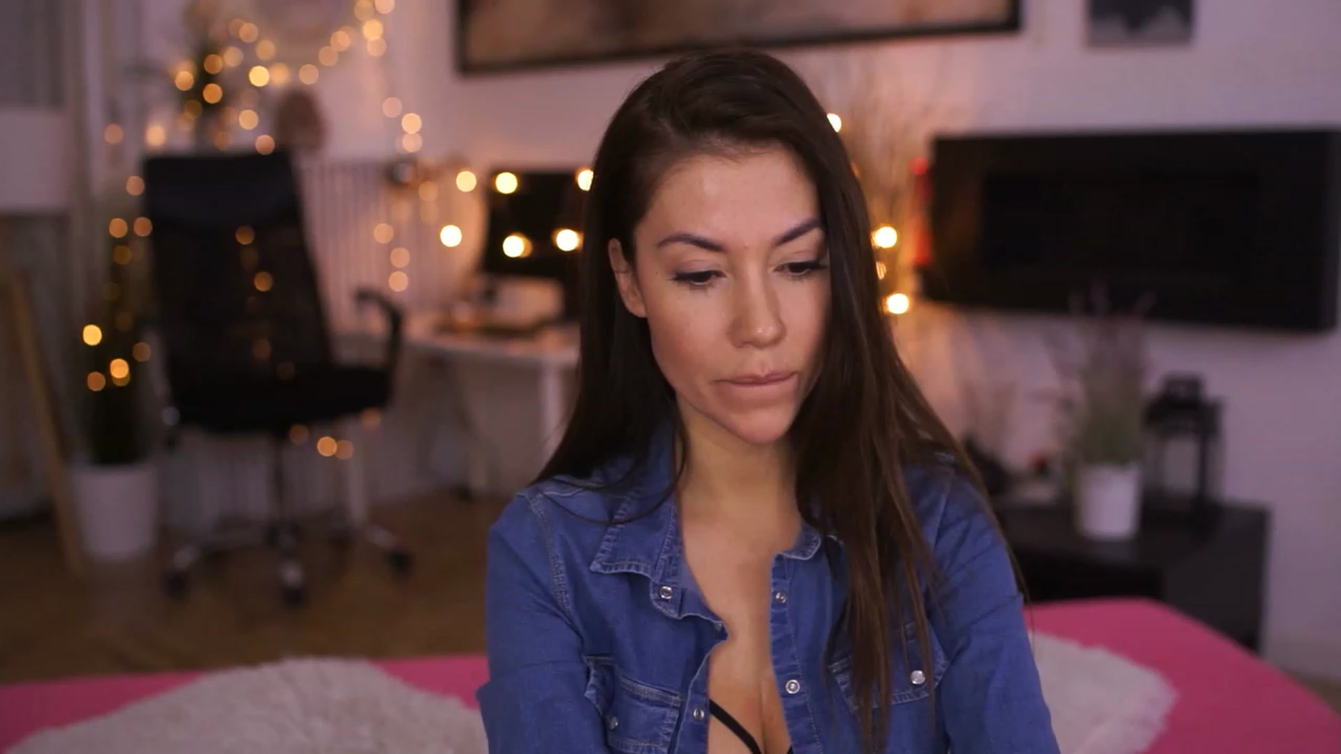 Gallery image thumbnail from Dorothea_'s myfreecams stream on, 11/27/2022, 20:59 image 2 of 20
