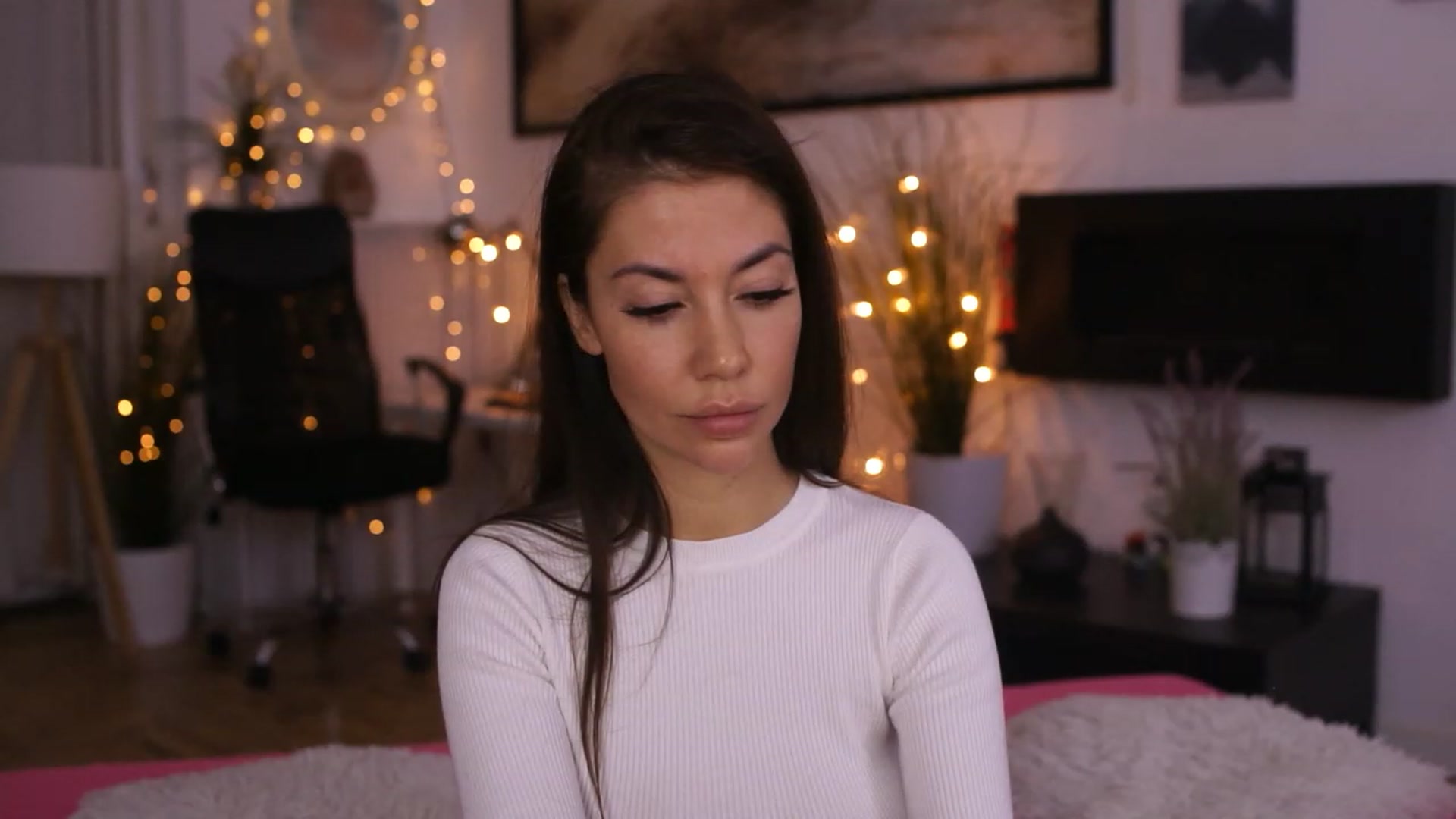 Gallery image thumbnail from Dorothea_'s myfreecams stream on, 12/01/2022, 22:09 image 12 of 20
