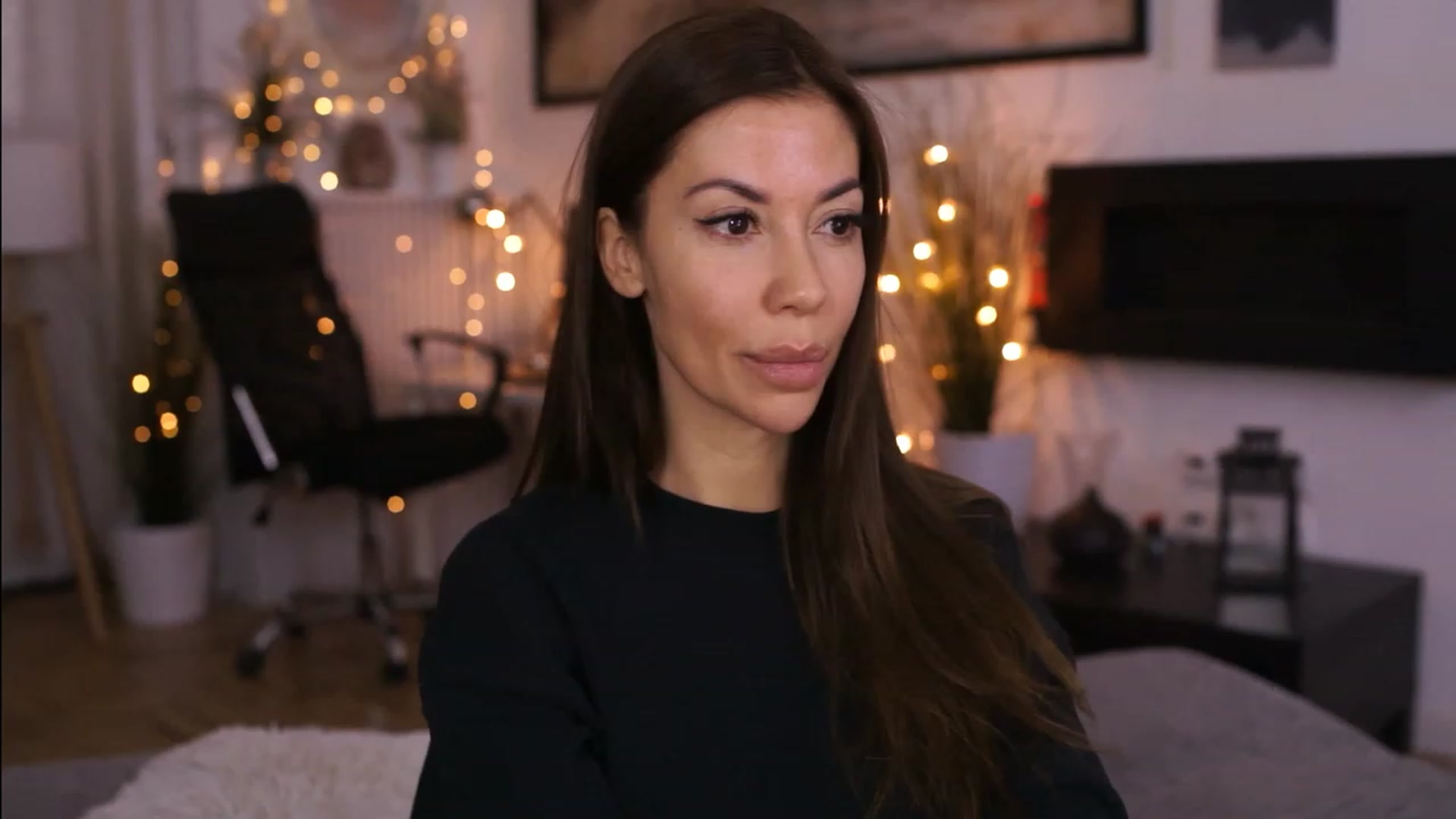 Gallery image thumbnail from Dorothea_'s myfreecams stream on, 12/03/2022, 12:25 image 18 of 20