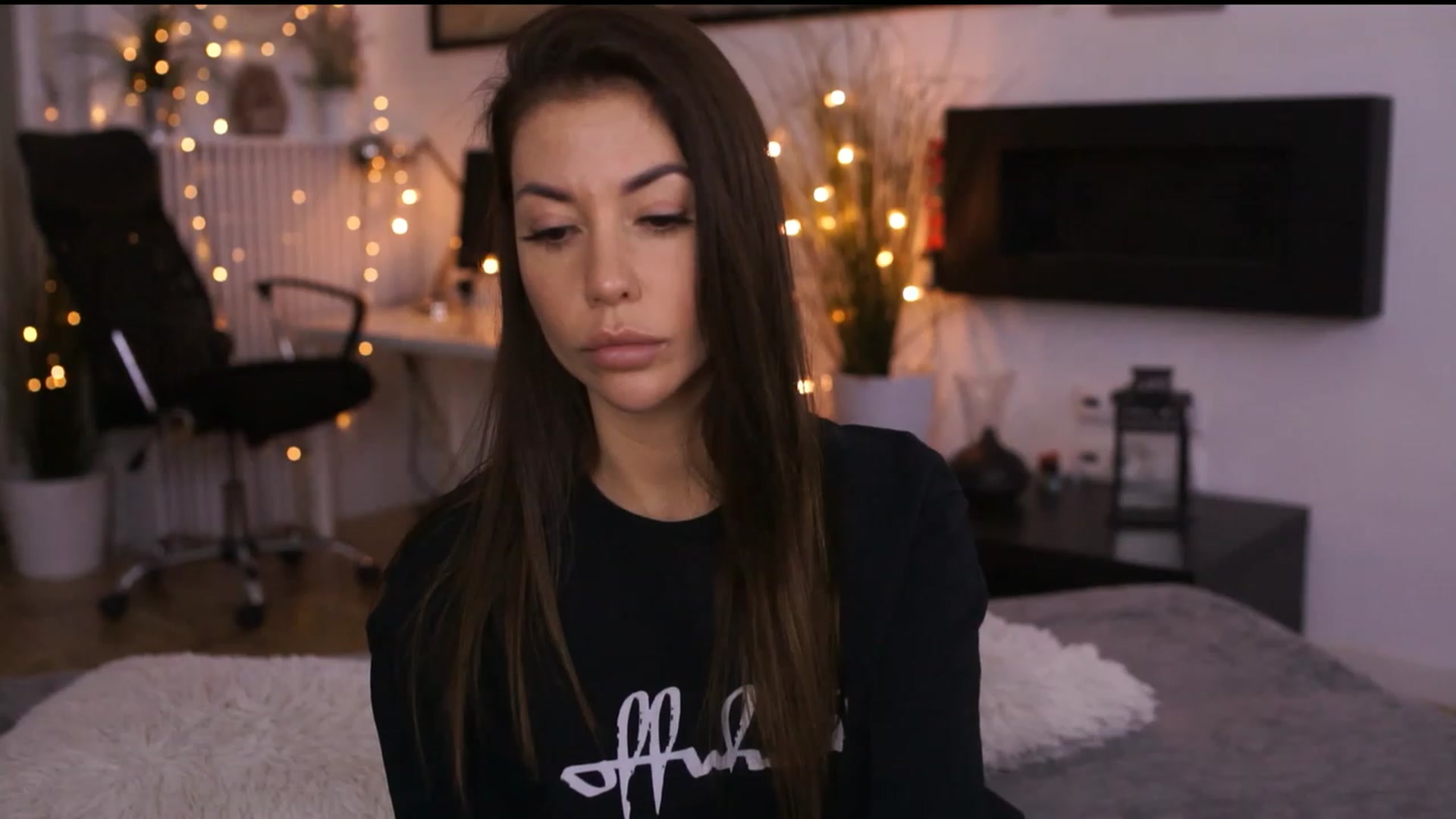 Gallery image thumbnail from Dorothea_'s myfreecams stream on, 12/05/2022, 20:39 image 12 of 20