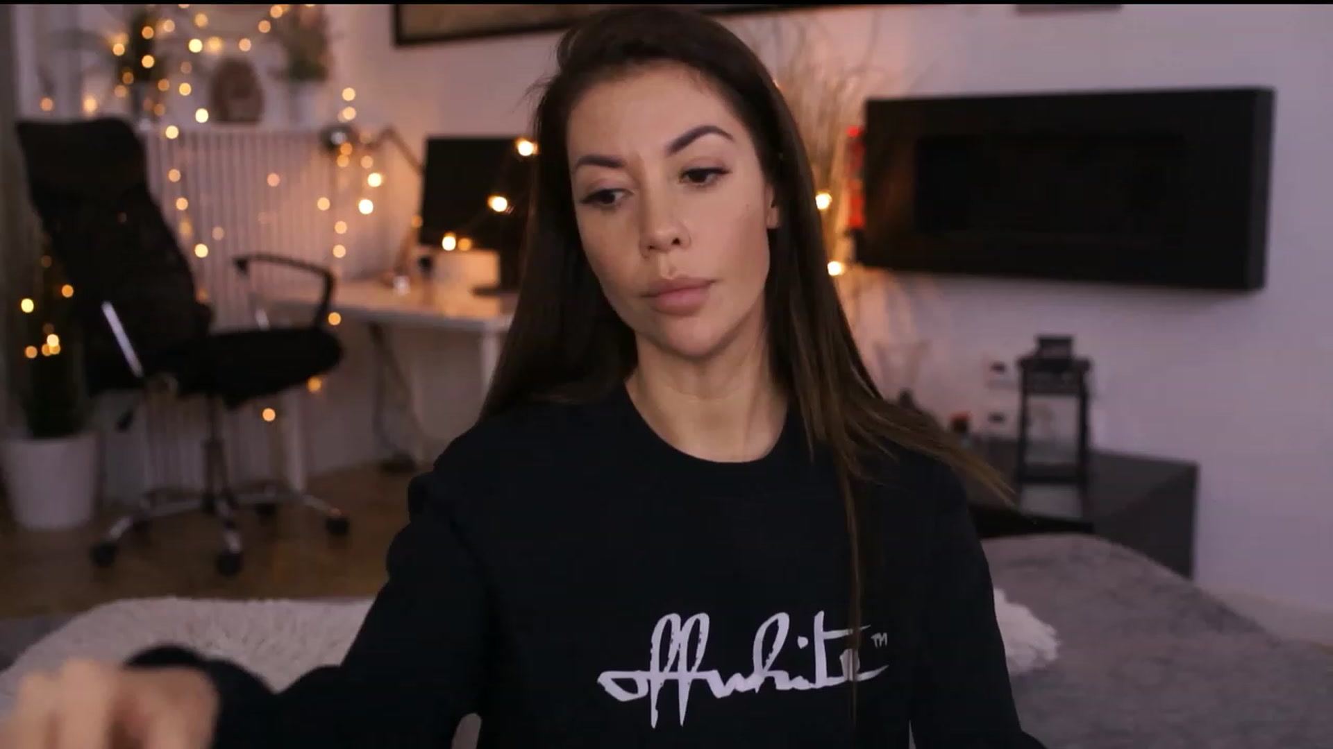 Gallery image thumbnail from Dorothea_'s myfreecams stream on, 12/05/2022, 20:39 image 15 of 20