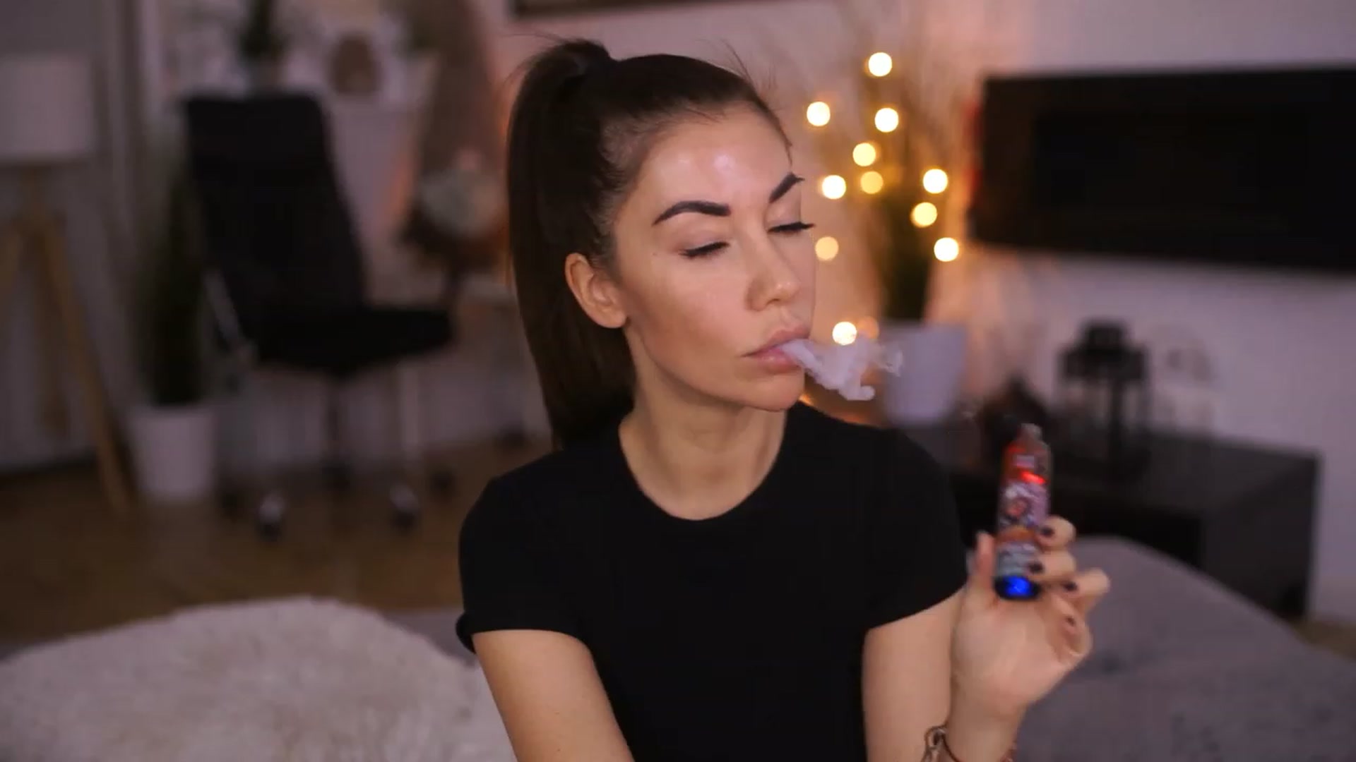 Gallery image thumbnail from Dorothea_'s myfreecams stream on, 12/10/2022, 13:56 image 14 of 20