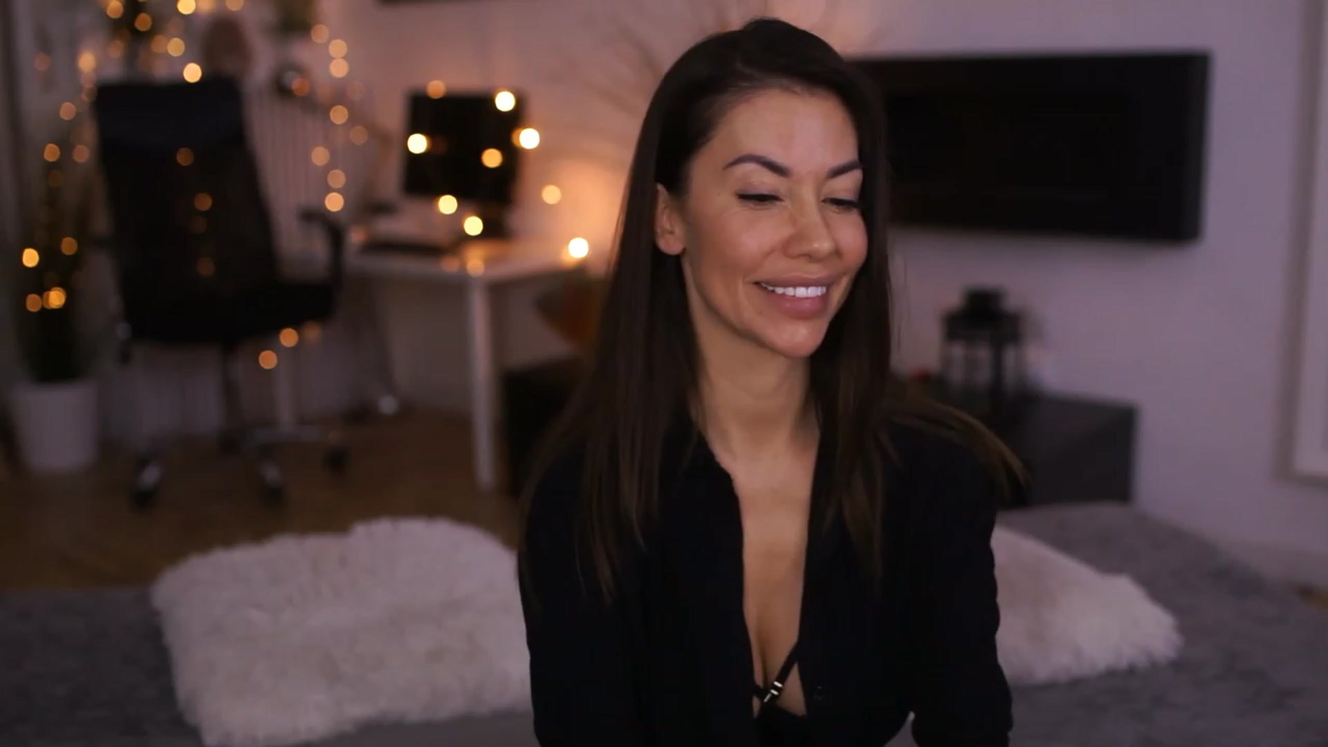 Gallery image thumbnail from Dorothea_'s myfreecams stream on, 12/31/2022, 16:51 image 4 of 20