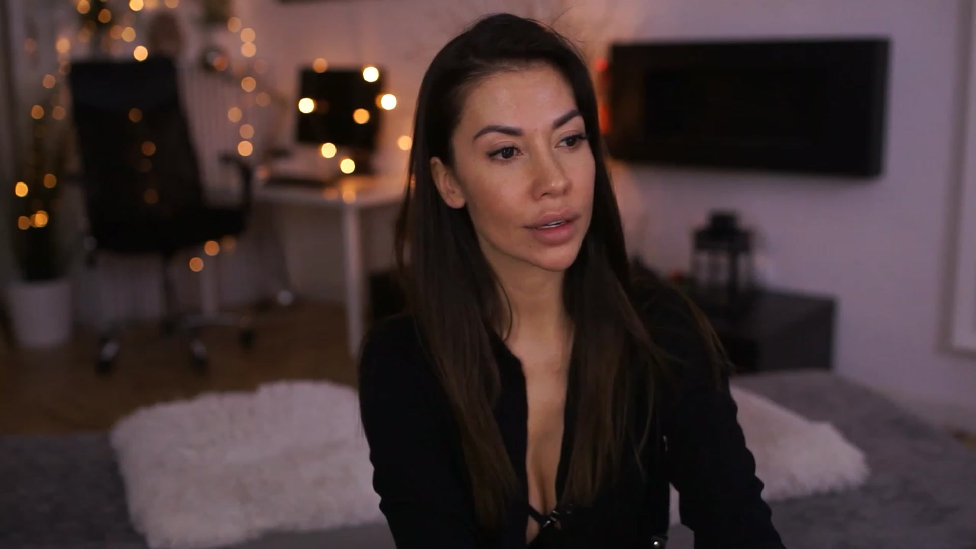 Gallery image thumbnail from Dorothea_'s myfreecams stream on, 12/31/2022, 16:51 image 12 of 20