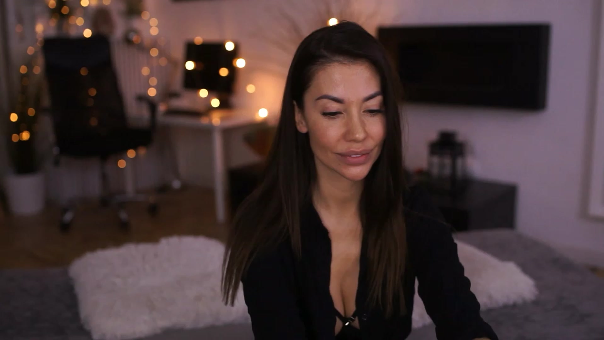 Gallery image thumbnail from Dorothea_'s myfreecams stream on, 12/31/2022, 16:51 image 5 of 20