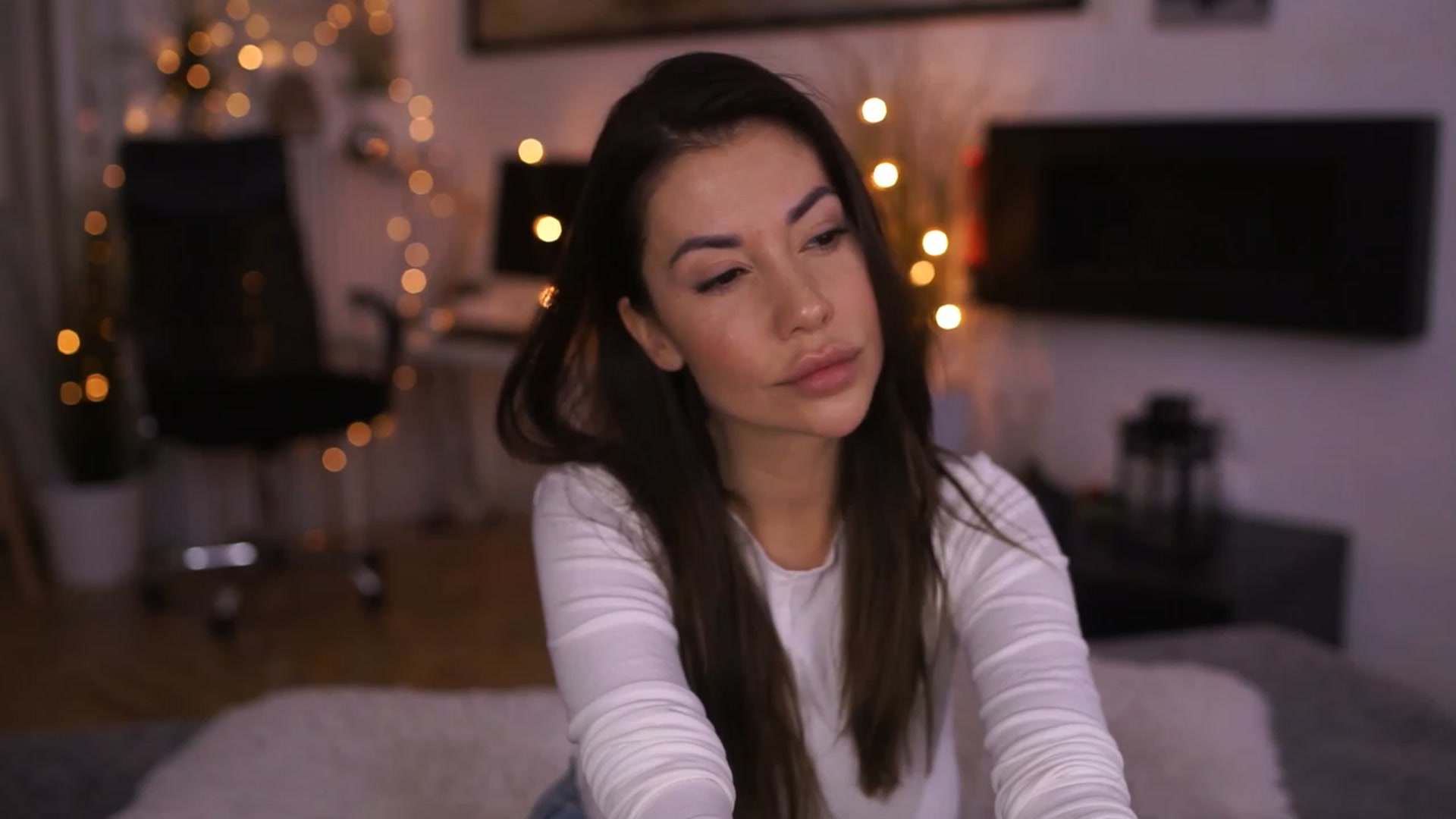 Gallery image thumbnail from Dorothea_'s myfreecams stream on, 01/05/2023, 20:19 image 8 of 20