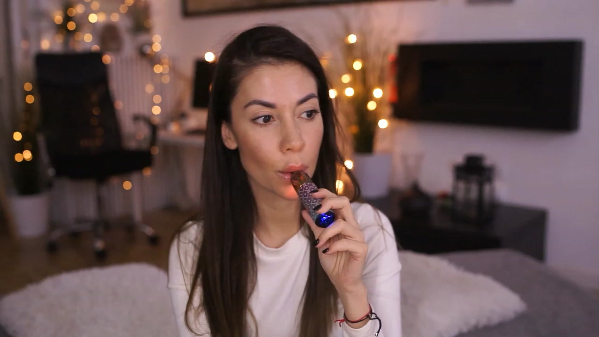 Gallery image thumbnail from Dorothea_'s myfreecams stream on, 01/16/2023, 22:14 image 13 of 20