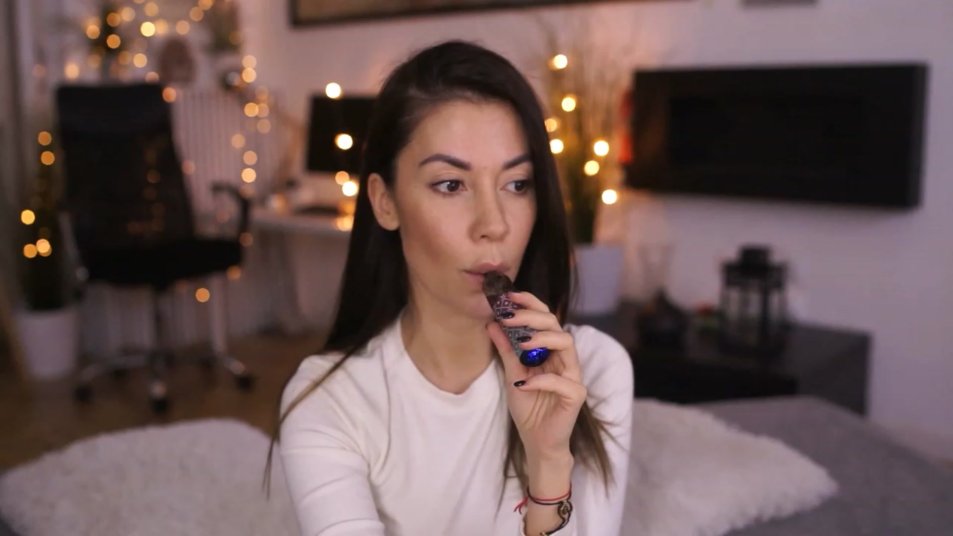 Gallery image thumbnail from Dorothea_'s myfreecams stream on, 01/16/2023, 22:14 image 9 of 20