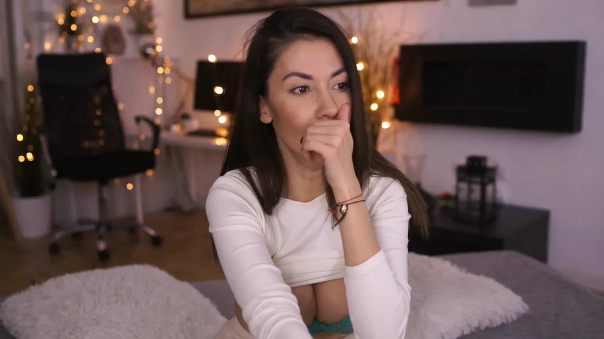 Gallery image thumbnail from Dorothea_'s myfreecams stream on, 01/16/2023, 22:14 image 1 of 20