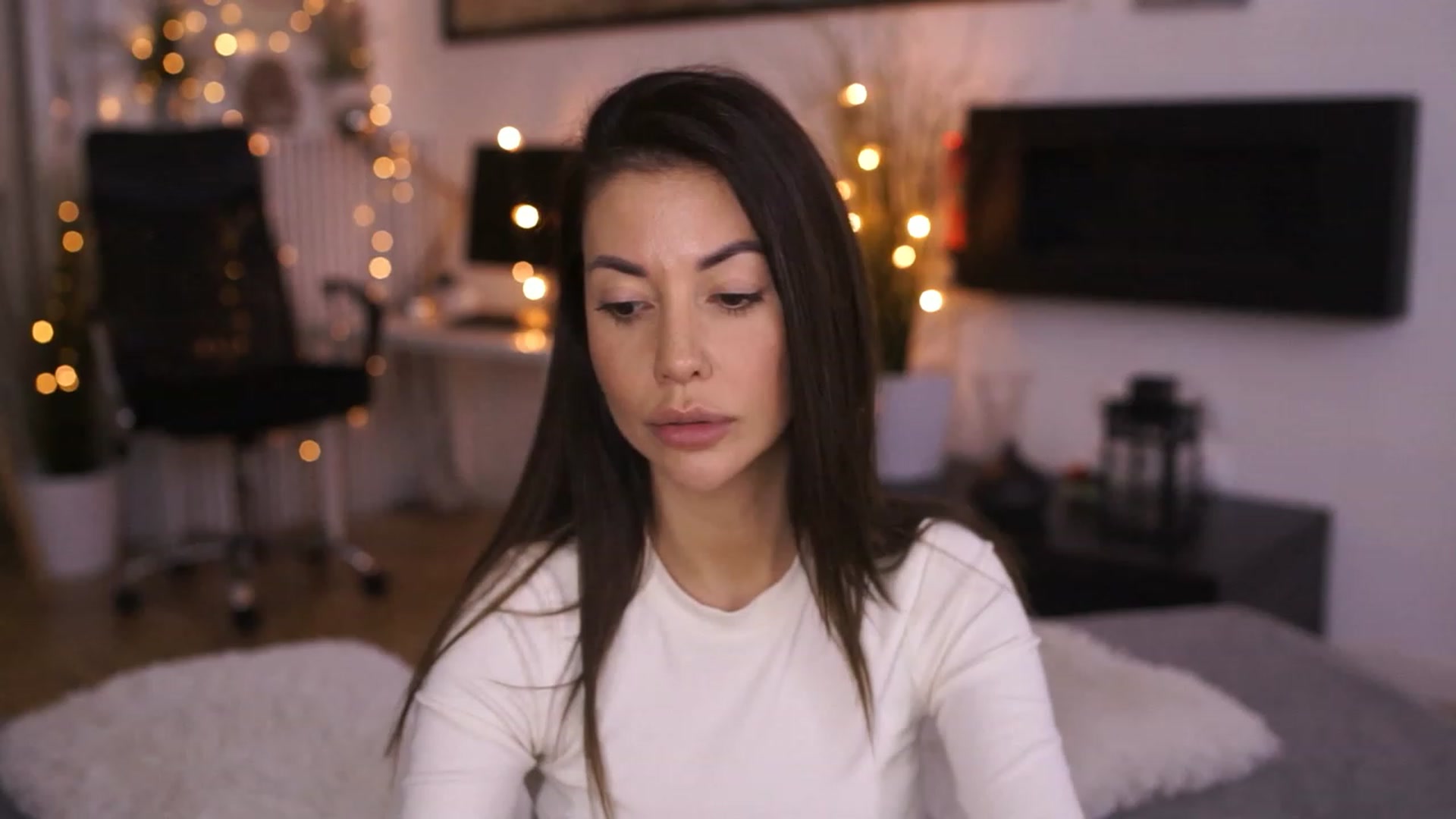 Gallery image thumbnail from Dorothea_'s myfreecams stream on, 01/16/2023, 22:14 image 8 of 20