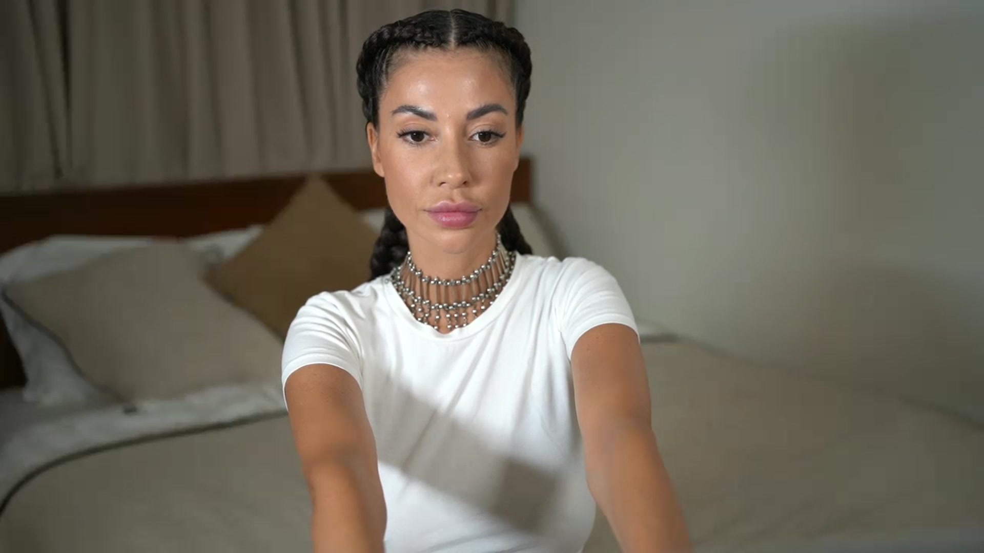 Gallery image thumbnail from Dorothea_'s myfreecams stream on, 10/13/2023, 15:50 image 7 of 20