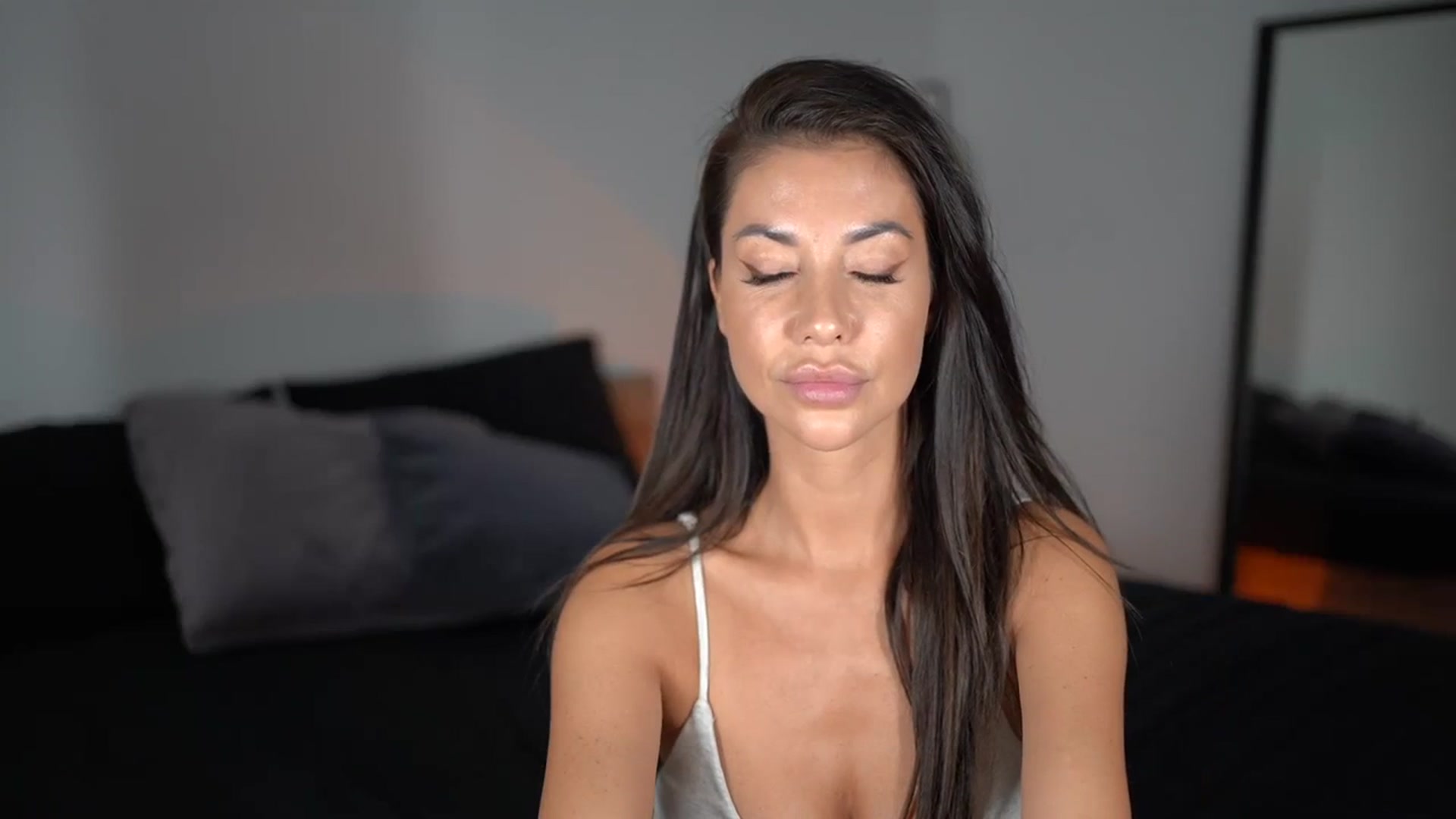 Gallery image thumbnail from Dorothea_'s myfreecams stream on, 11/18/2023, 24:00 image 9 of 20