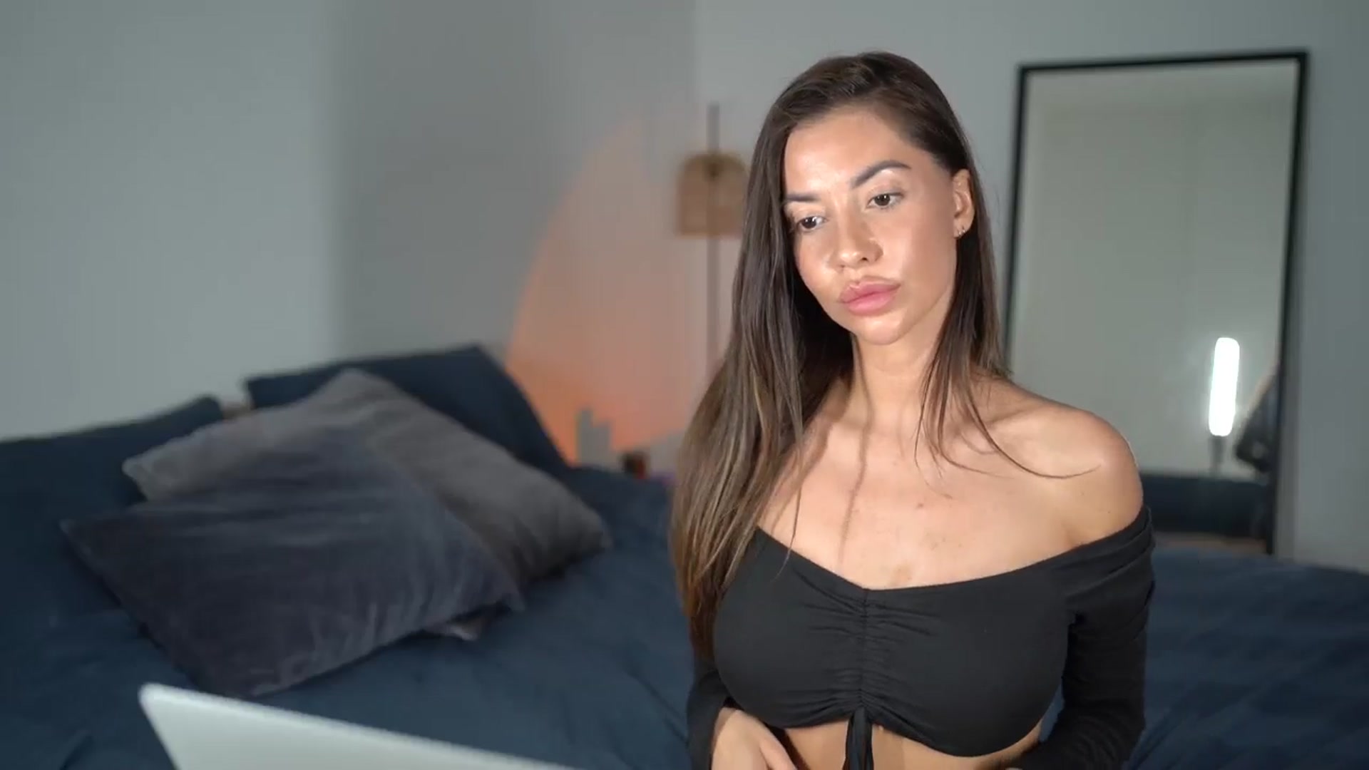 Gallery image thumbnail from Dorothea_'s myfreecams stream on, 06/07/2024, 19:23 image 12 of 20