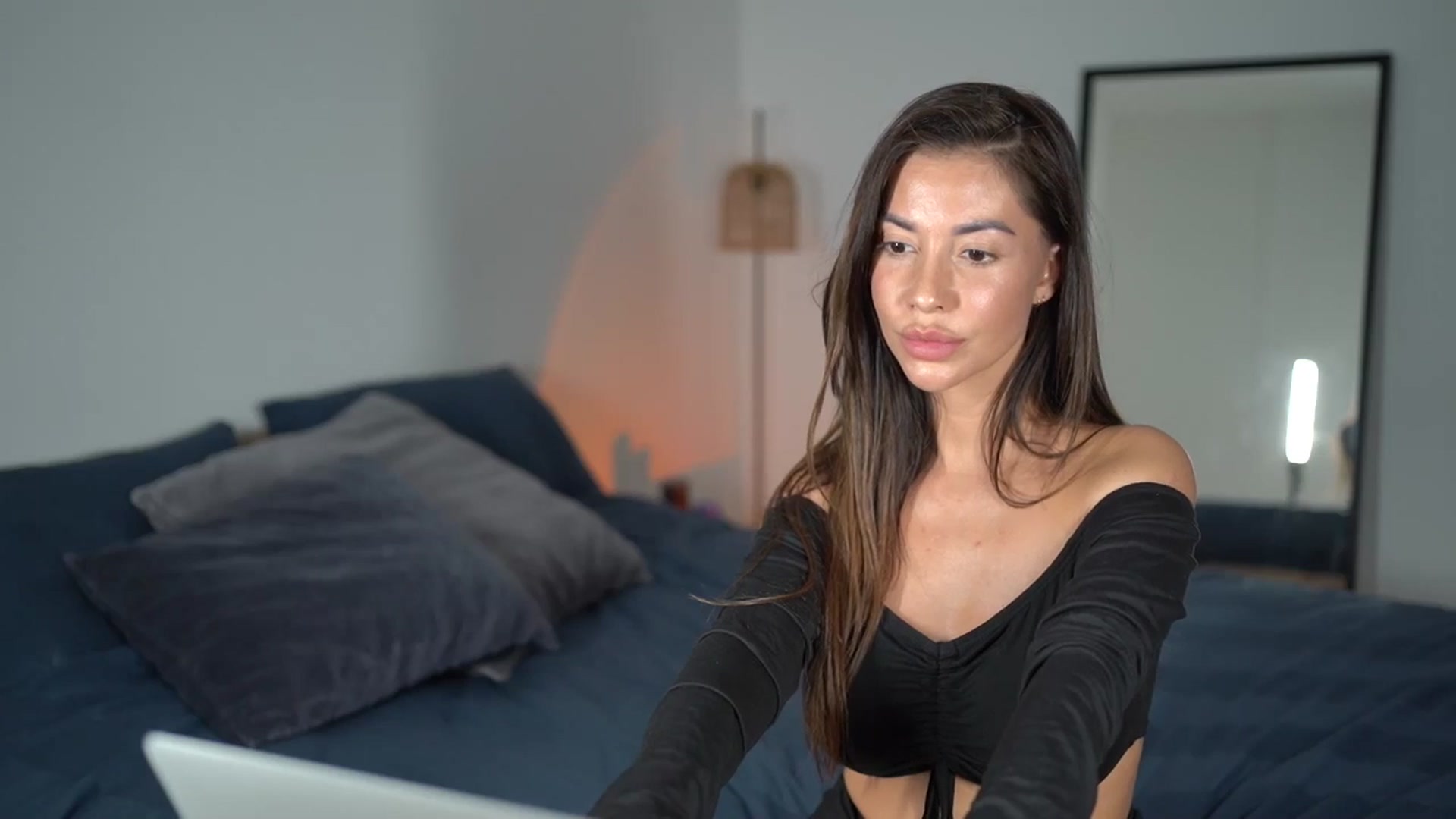 Gallery image thumbnail from Dorothea_'s myfreecams stream on, 06/07/2024, 19:23 image 17 of 20