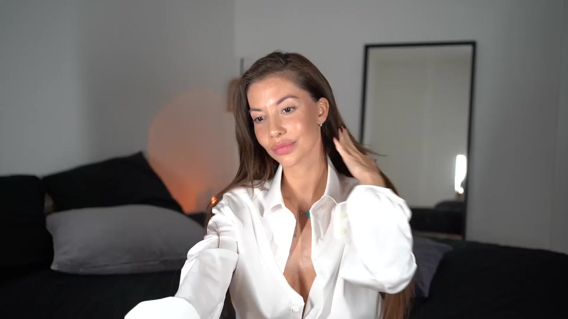 Gallery image thumbnail from Dorothea_'s myfreecams stream on, 10/14/2024, 22:57 image 15 of 20