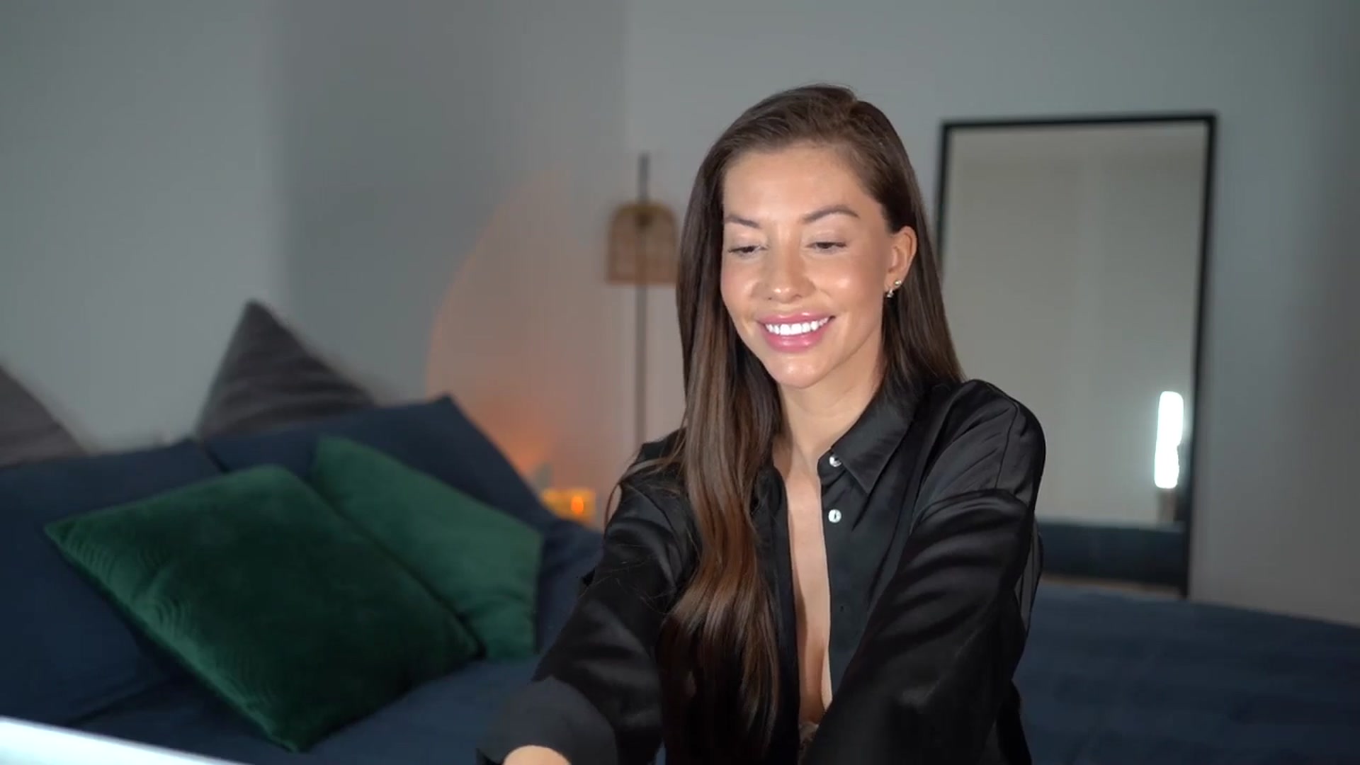 Gallery image thumbnail from Dorothea_'s myfreecams stream on, 12/18/2024, 22:49 image 6 of 20