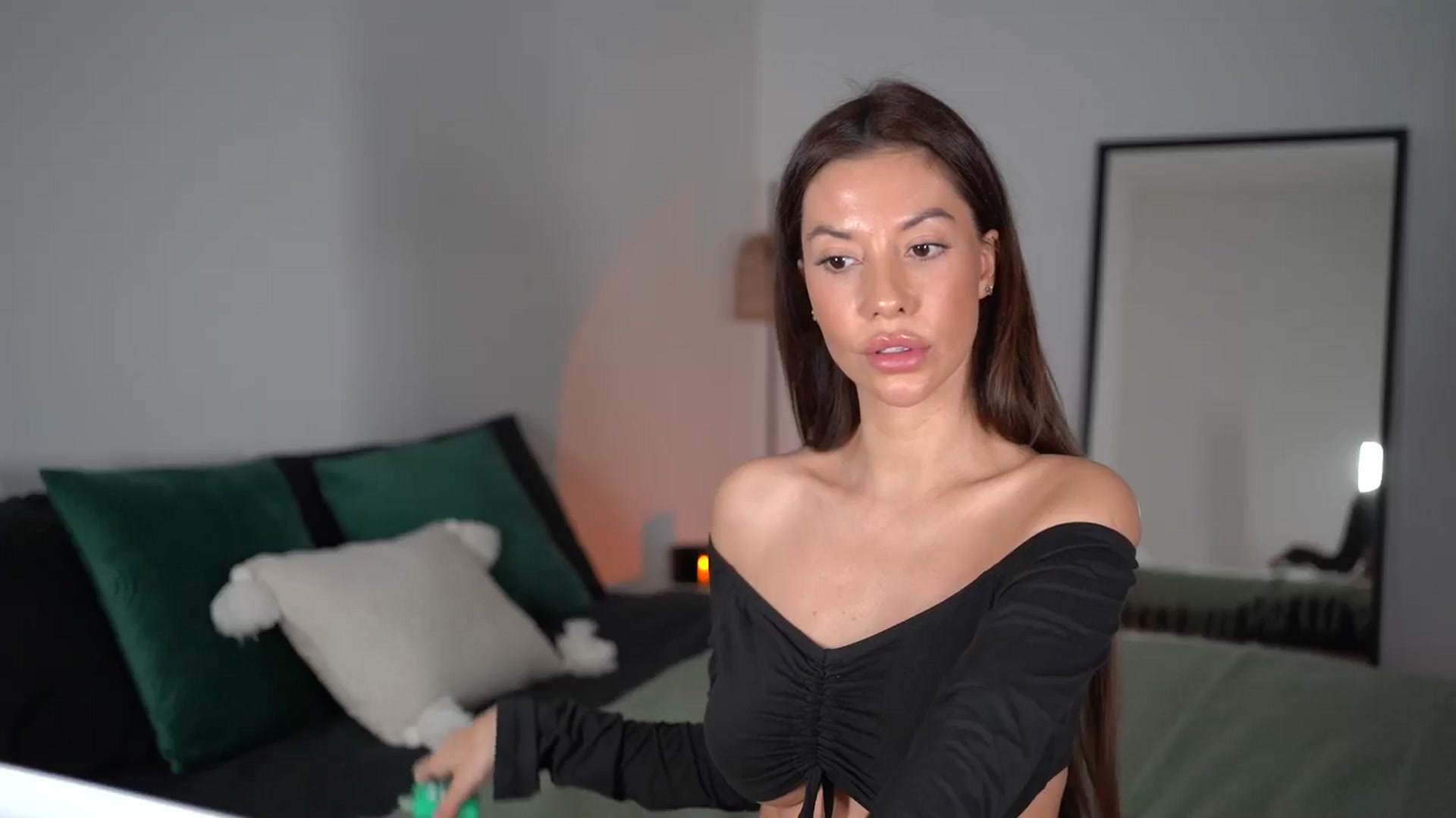 Gallery image thumbnail from Dorothea_'s myfreecams stream on, 01/12/2025, 22:23 image 19 of 20