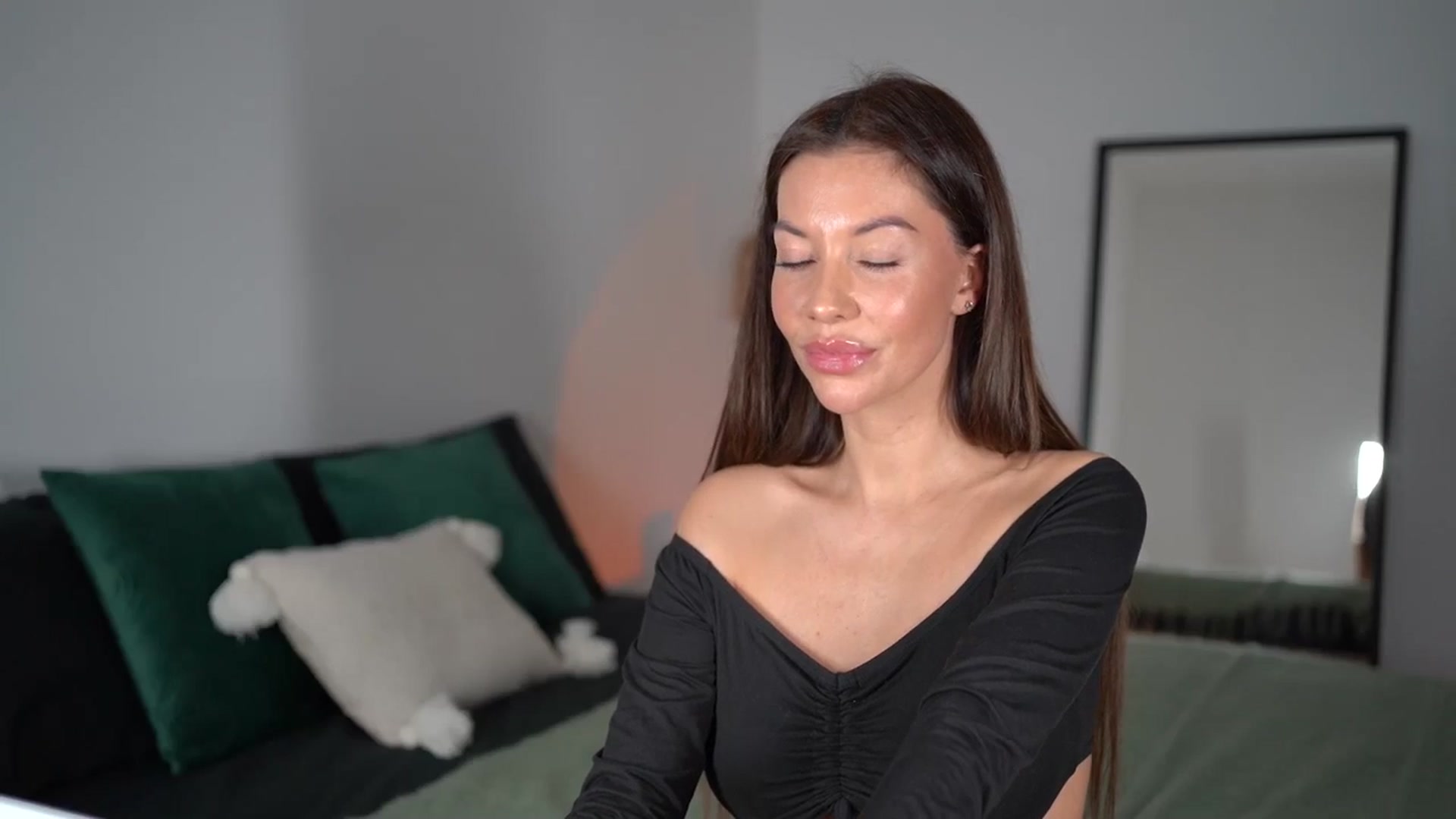 Gallery image thumbnail from Dorothea_'s myfreecams stream on, 01/12/2025, 22:23 image 10 of 20