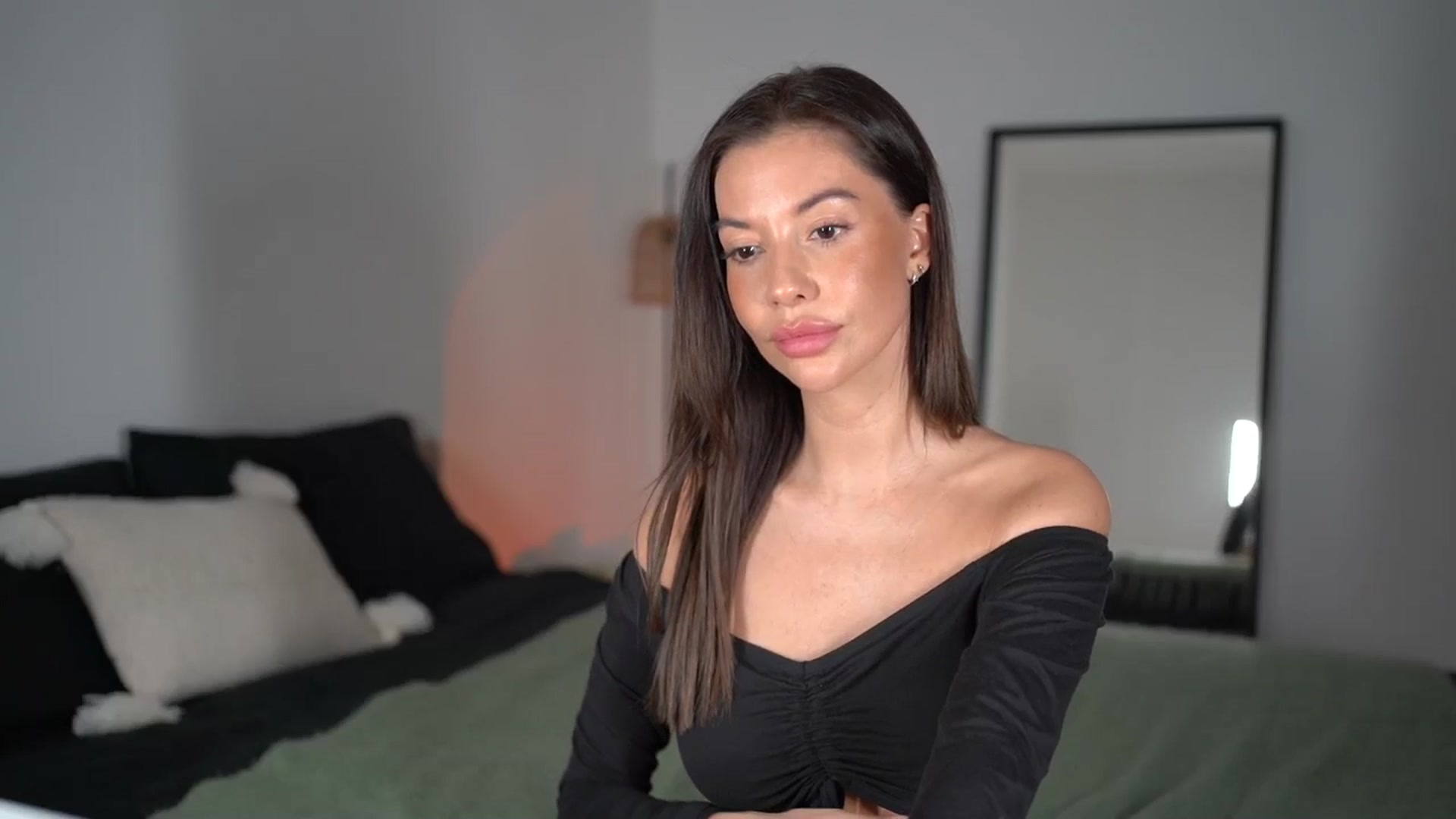 Gallery image thumbnail from Dorothea_'s myfreecams stream on, 01/26/2025, 21:25 image 18 of 20