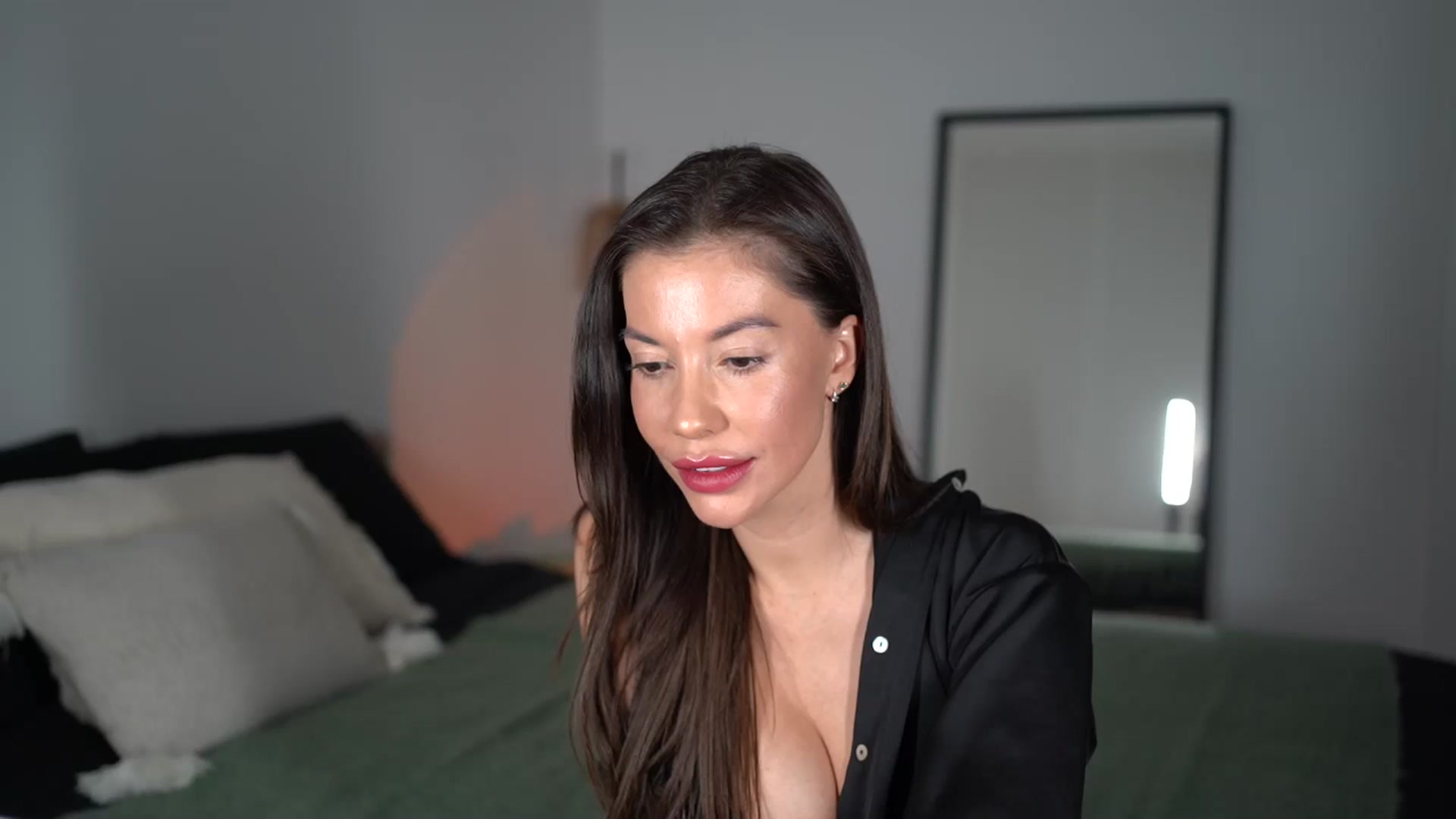 Gallery image thumbnail from Dorothea_'s myfreecams stream on, 01/30/2025, 21:08 image 18 of 20