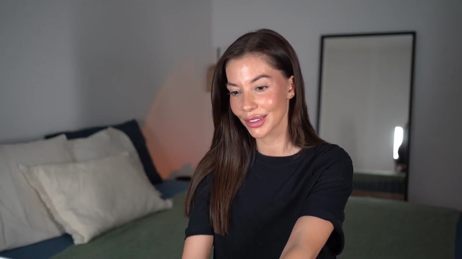Gallery image thumbnail from Dorothea_'s myfreecams stream on, 02/07/2025, 23:19 image 5 of 20