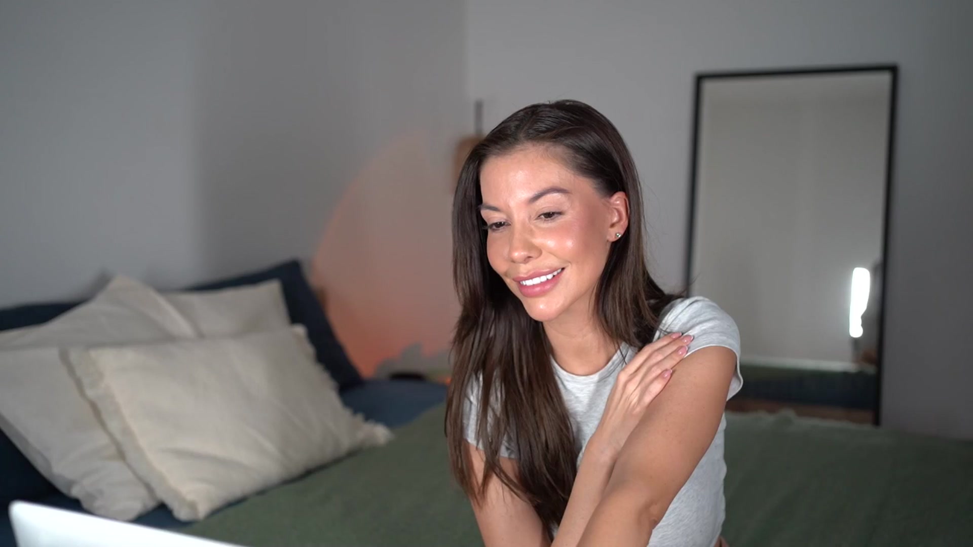 Gallery image thumbnail from Dorothea_'s myfreecams stream on, 02/10/2025, 22:39 image 17 of 20