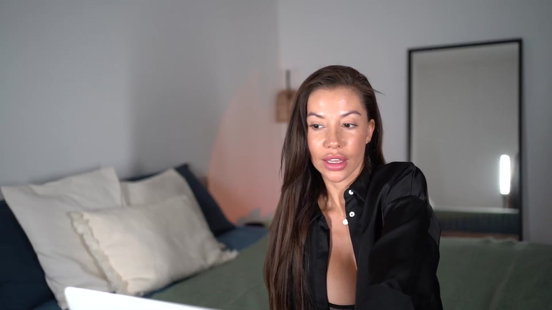Gallery image thumbnail from Dorothea_'s myfreecams stream on, 03/10/2025, 22:42 image 10 of 20