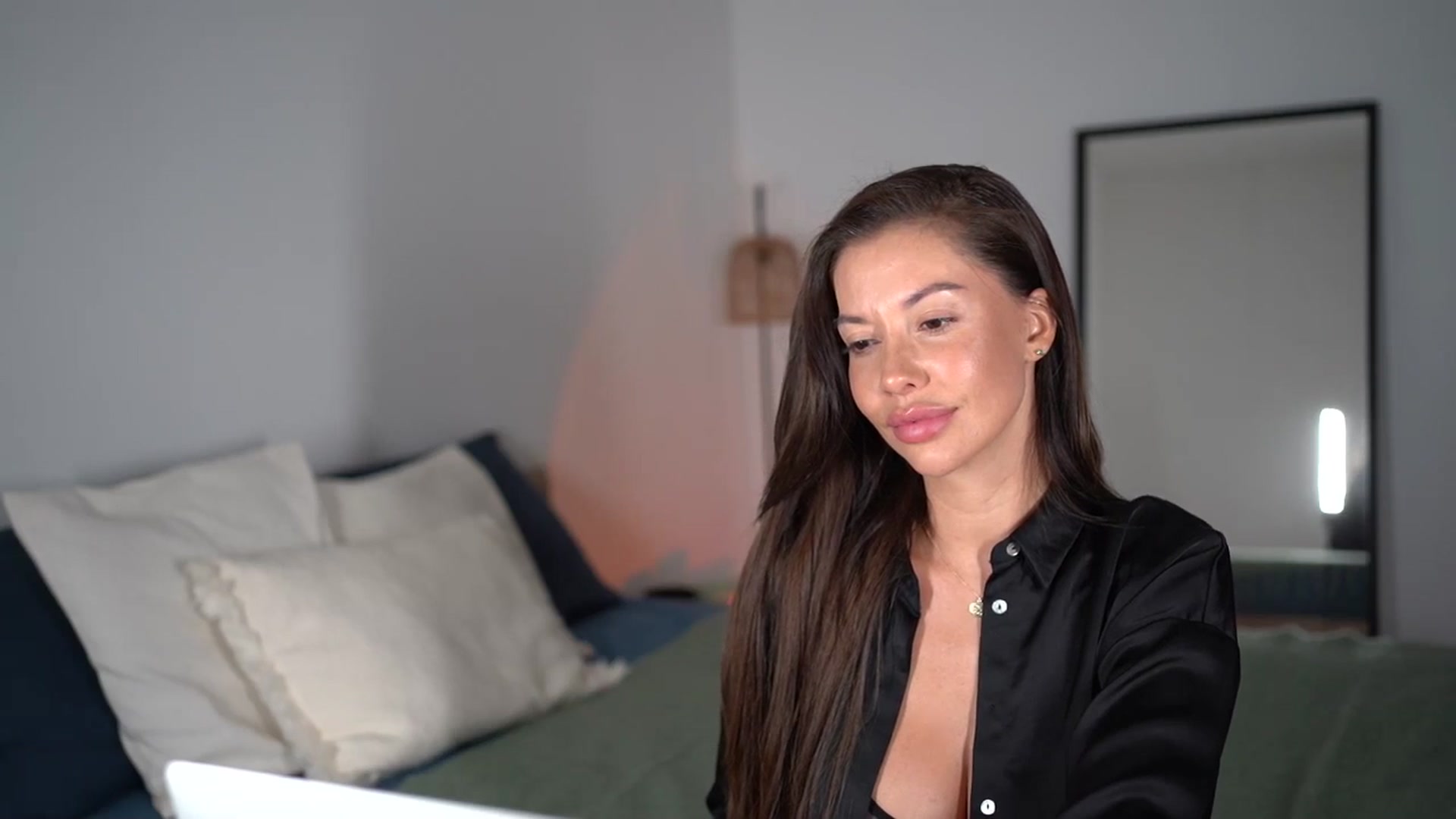 Gallery image thumbnail from Dorothea_'s myfreecams stream on, 03/10/2025, 22:42 image 14 of 20
