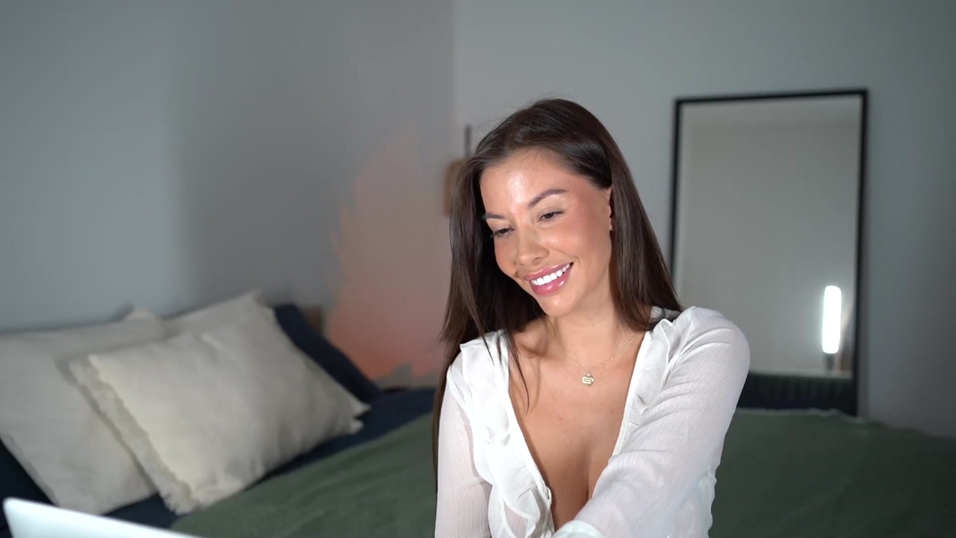 Gallery image thumbnail from Dorothea_'s myfreecams stream on, 03/13/2025, 22:25 image 10 of 20