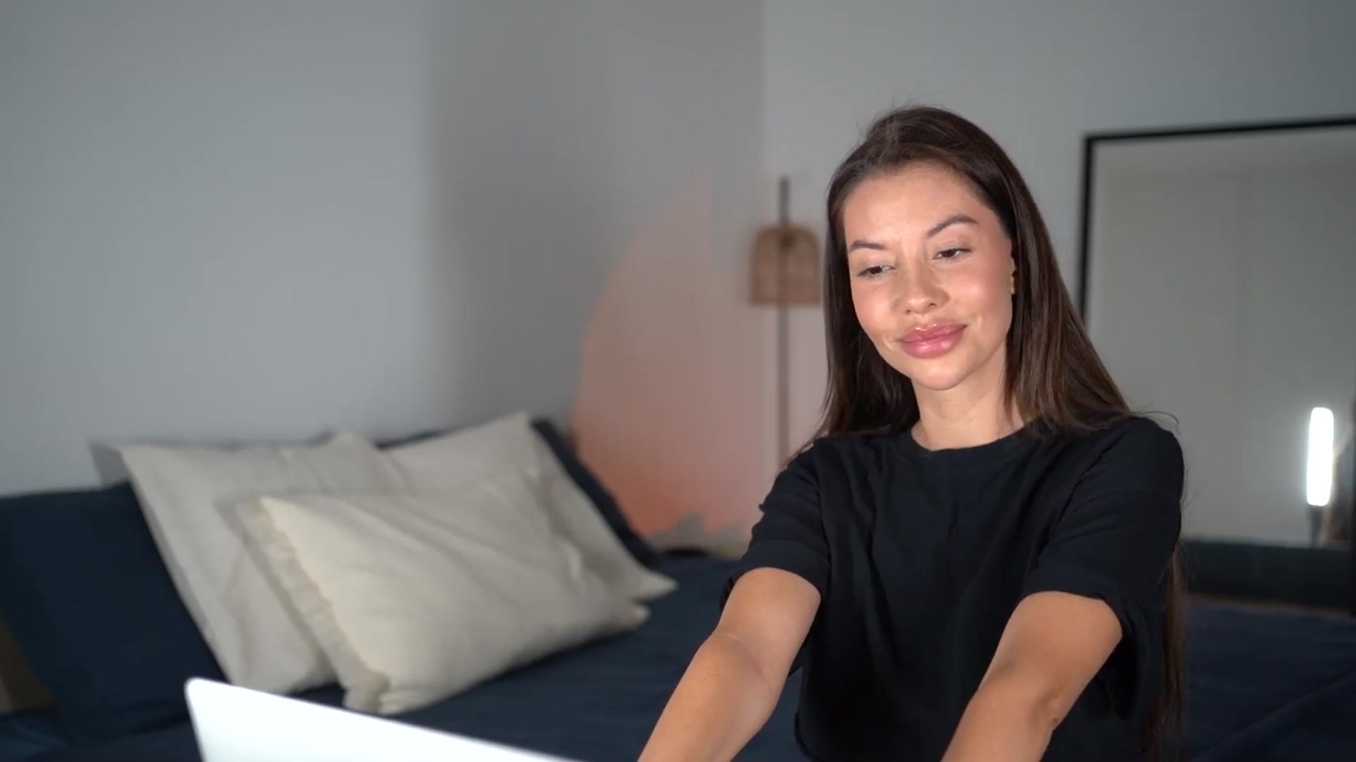 Gallery image thumbnail from Dorothea_'s myfreecams stream on, 03/17/2025, 21:58 image 10 of 20