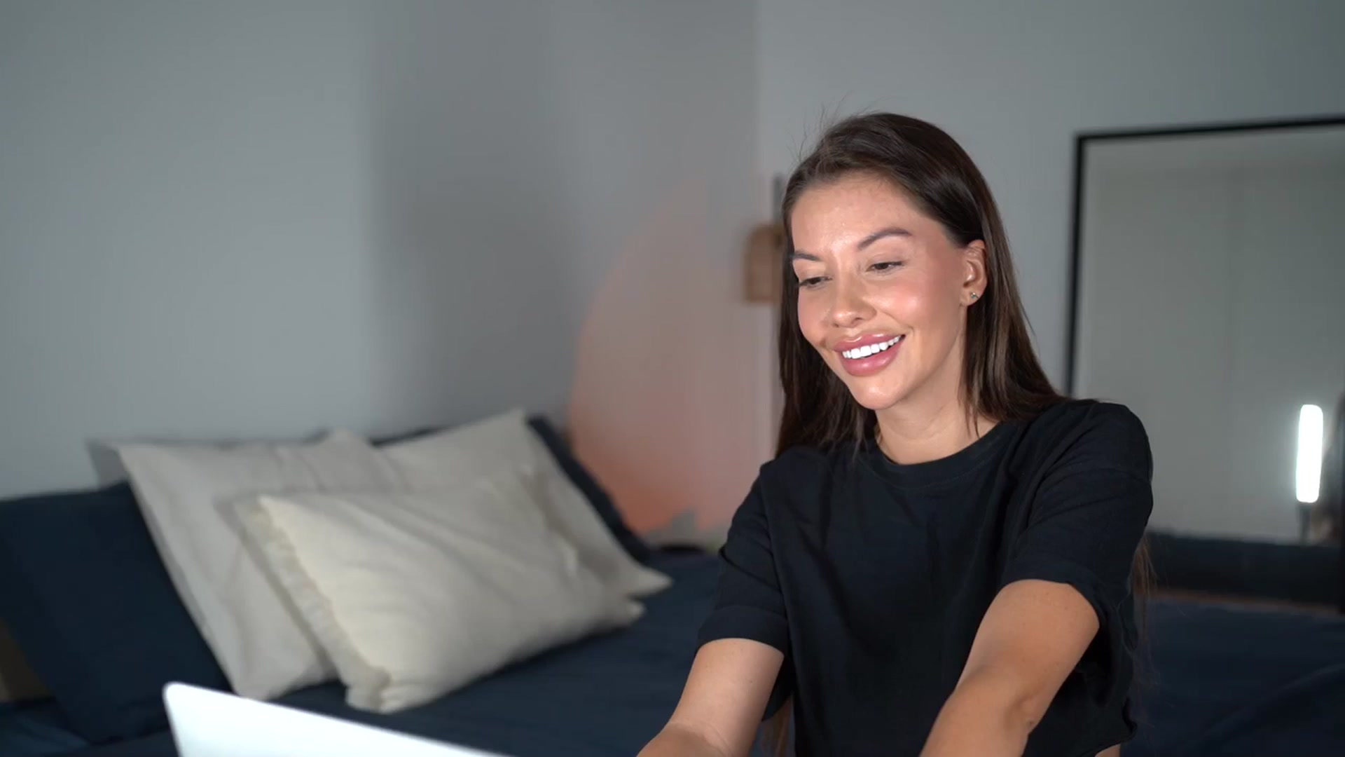 Gallery image thumbnail from Dorothea_'s myfreecams stream on, 03/17/2025, 21:58 image 20 of 20