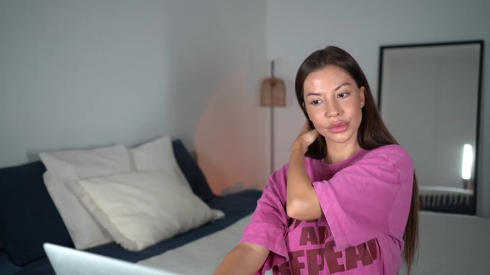 Gallery image thumbnail from Dorothea_'s myfreecams stream on, 03/25/2025, 22:53 image 11 of 20