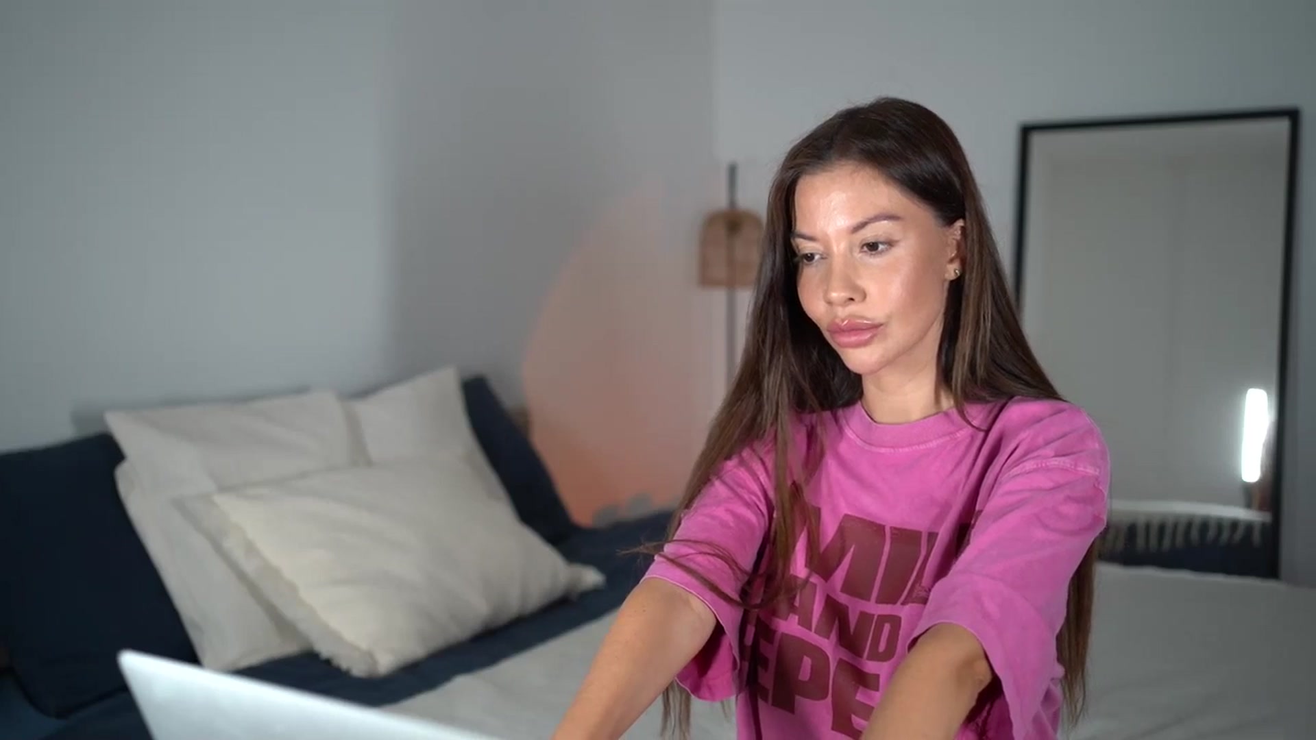 Gallery image thumbnail from Dorothea_'s myfreecams stream on, 03/25/2025, 22:53 image 20 of 20
