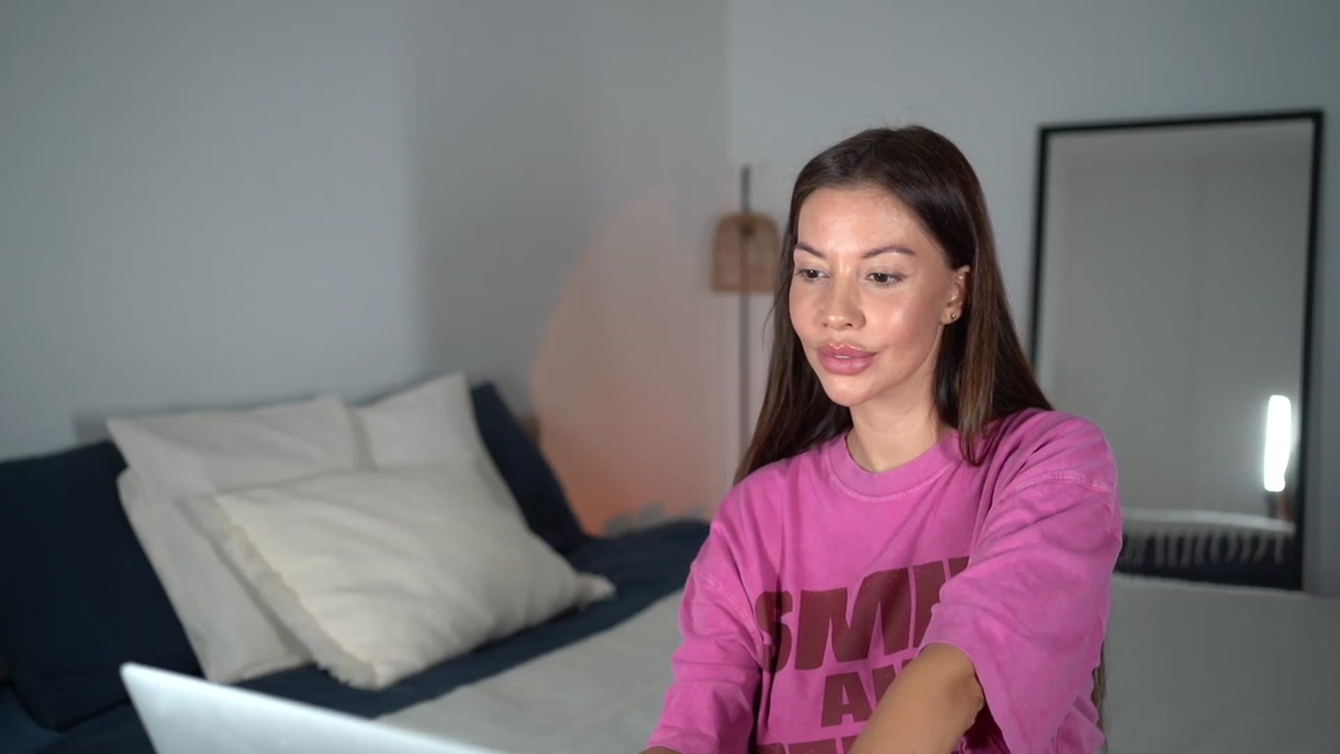 Gallery image thumbnail from Dorothea_'s myfreecams stream on, 03/25/2025, 22:53 image 12 of 20