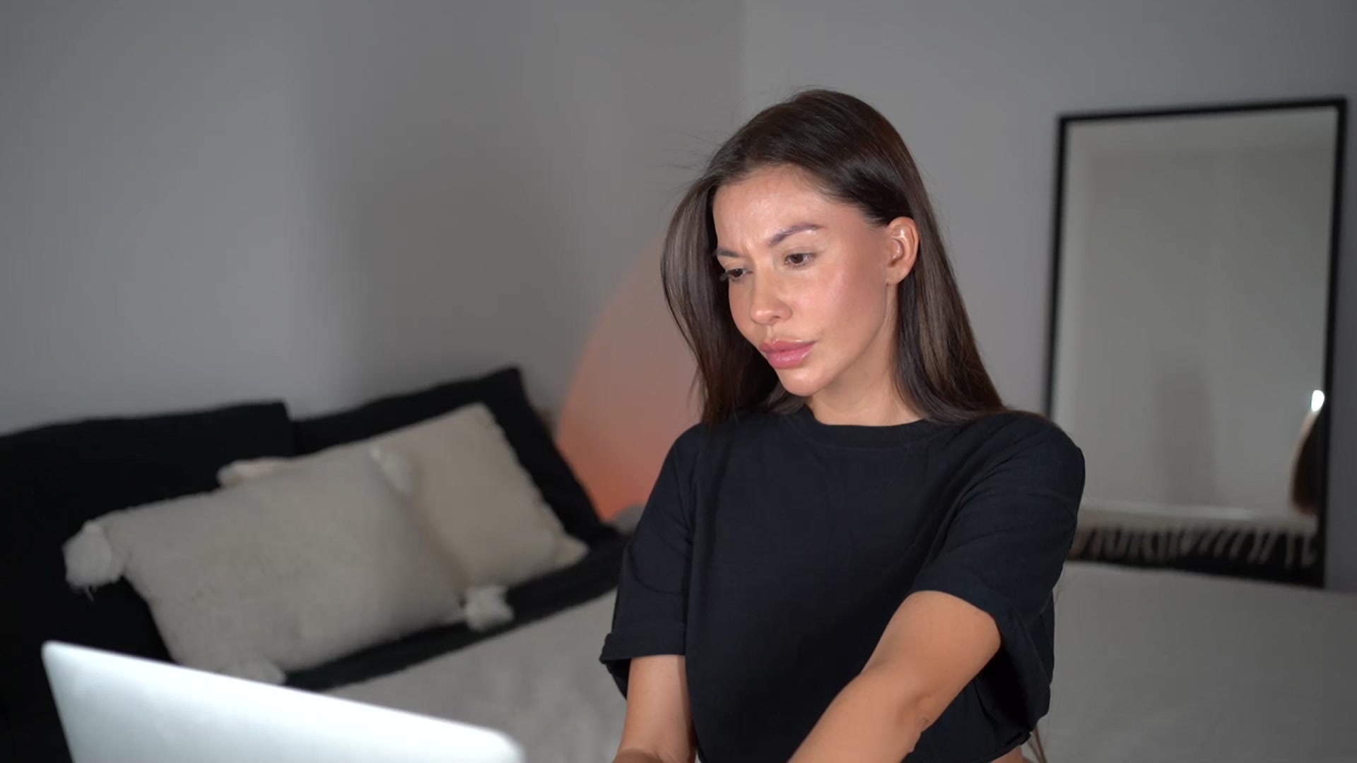 Gallery image thumbnail from Dorothea_'s myfreecams stream on, 04/08/2025, 22:05 image 3 of 20