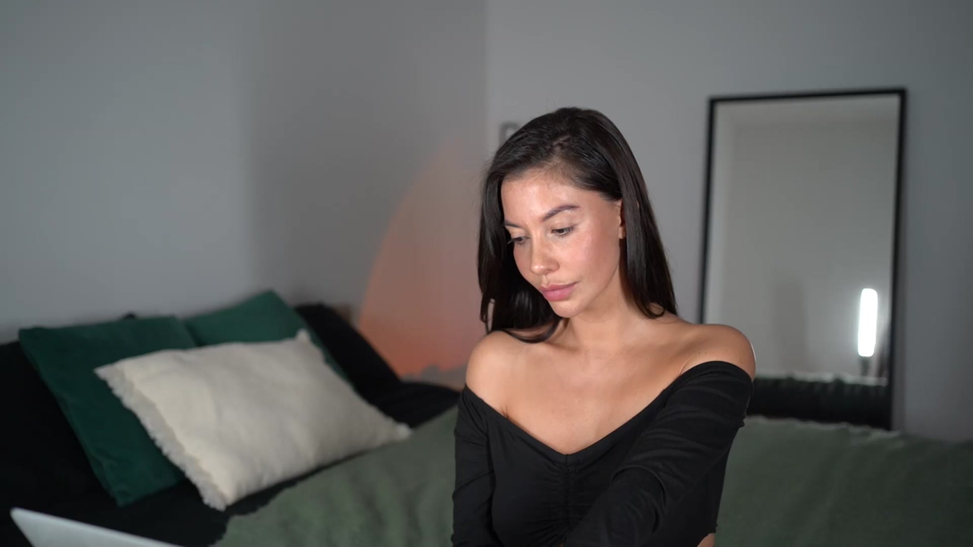 Gallery image thumbnail from Dorothea_'s myfreecams stream on, 04/28/2025, 21:57 image 16 of 20