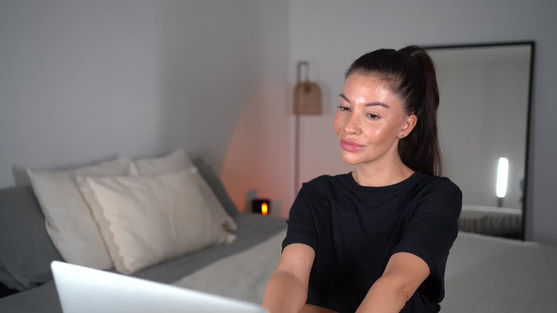 Gallery image thumbnail from Dorothea_'s myfreecams stream on, 05/05/2025, 22:08 image 16 of 20