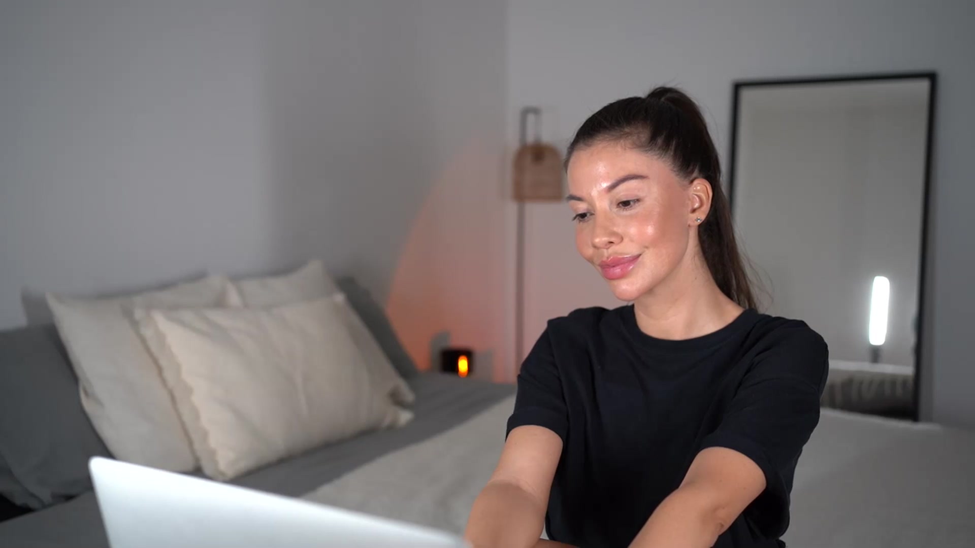 Gallery image thumbnail from Dorothea_'s myfreecams stream on, 05/05/2025, 22:08 image 17 of 20