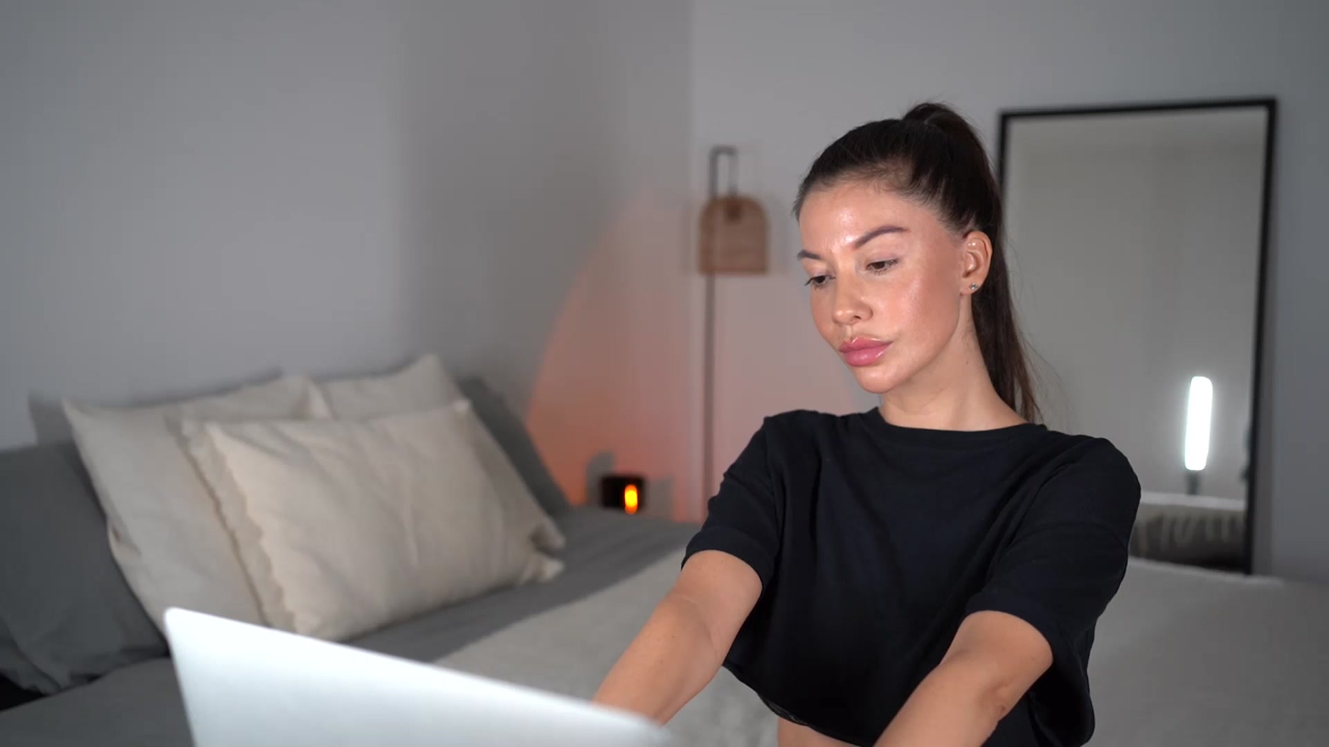 Gallery image thumbnail from Dorothea_'s myfreecams stream on, 05/05/2025, 22:08 image 13 of 20