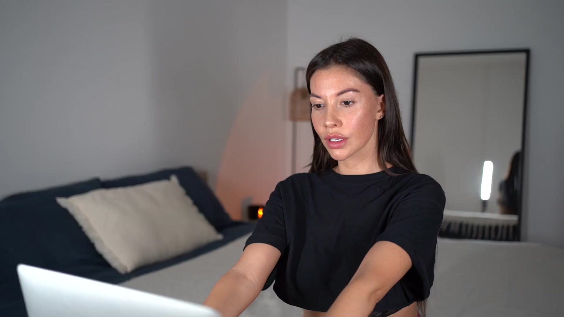 Gallery image thumbnail from Dorothea_'s myfreecams stream on, 05/12/2025, 21:33 image 4 of 20