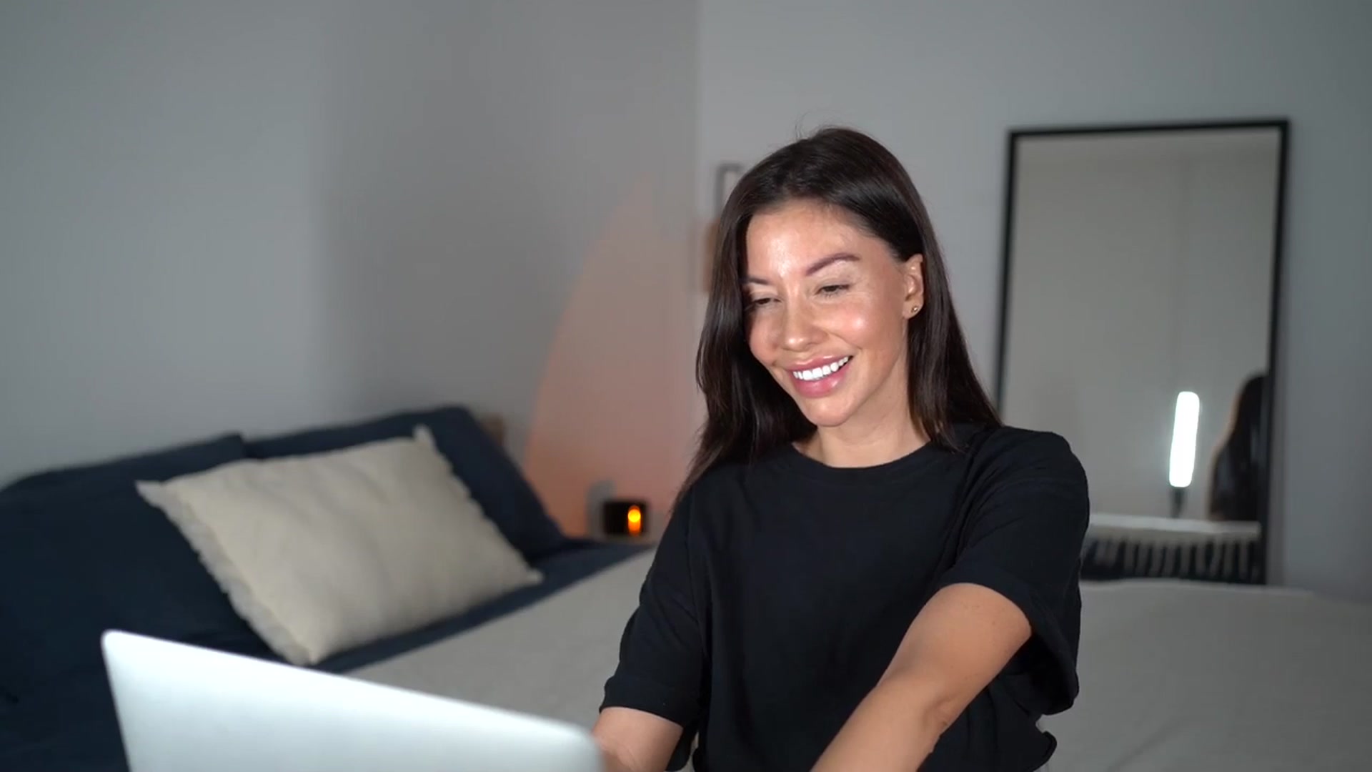 Gallery image thumbnail from Dorothea_'s myfreecams stream on, 05/12/2025, 21:33 image 19 of 20