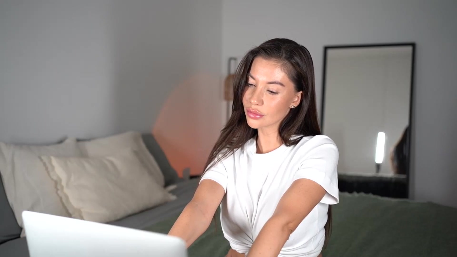 Gallery image thumbnail from Dorothea_'s myfreecams stream on, 05/28/2025, 19:31 image 17 of 20