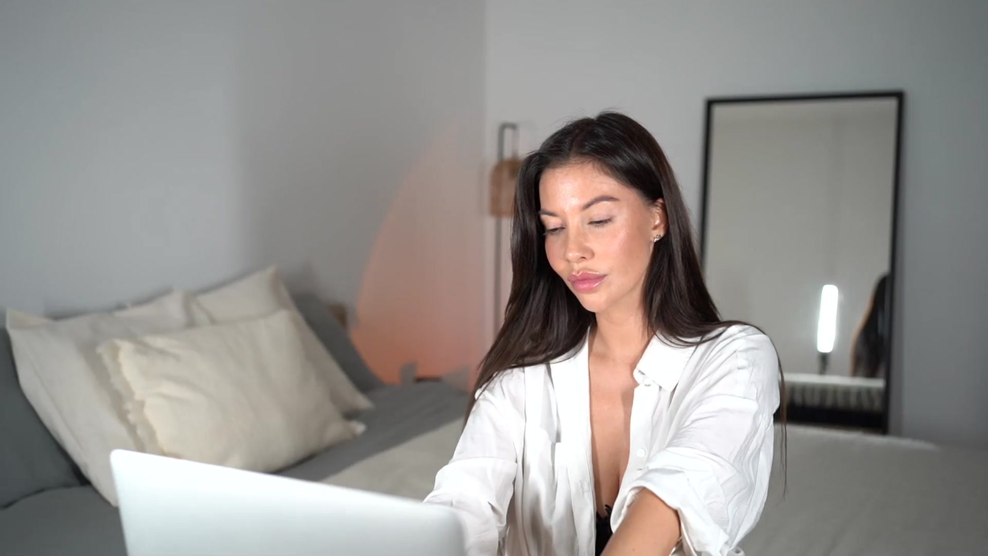 Gallery image thumbnail from Dorothea_'s myfreecams stream on, 05/29/2025, 21:03 image 18 of 20